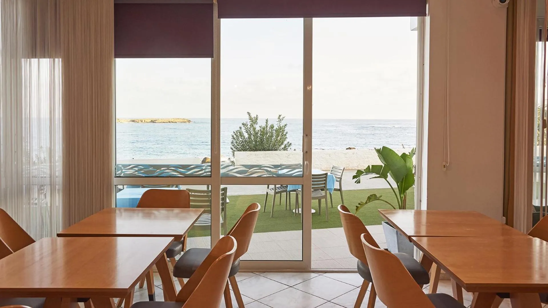 Breakfast in Klinakis Beach Hotel