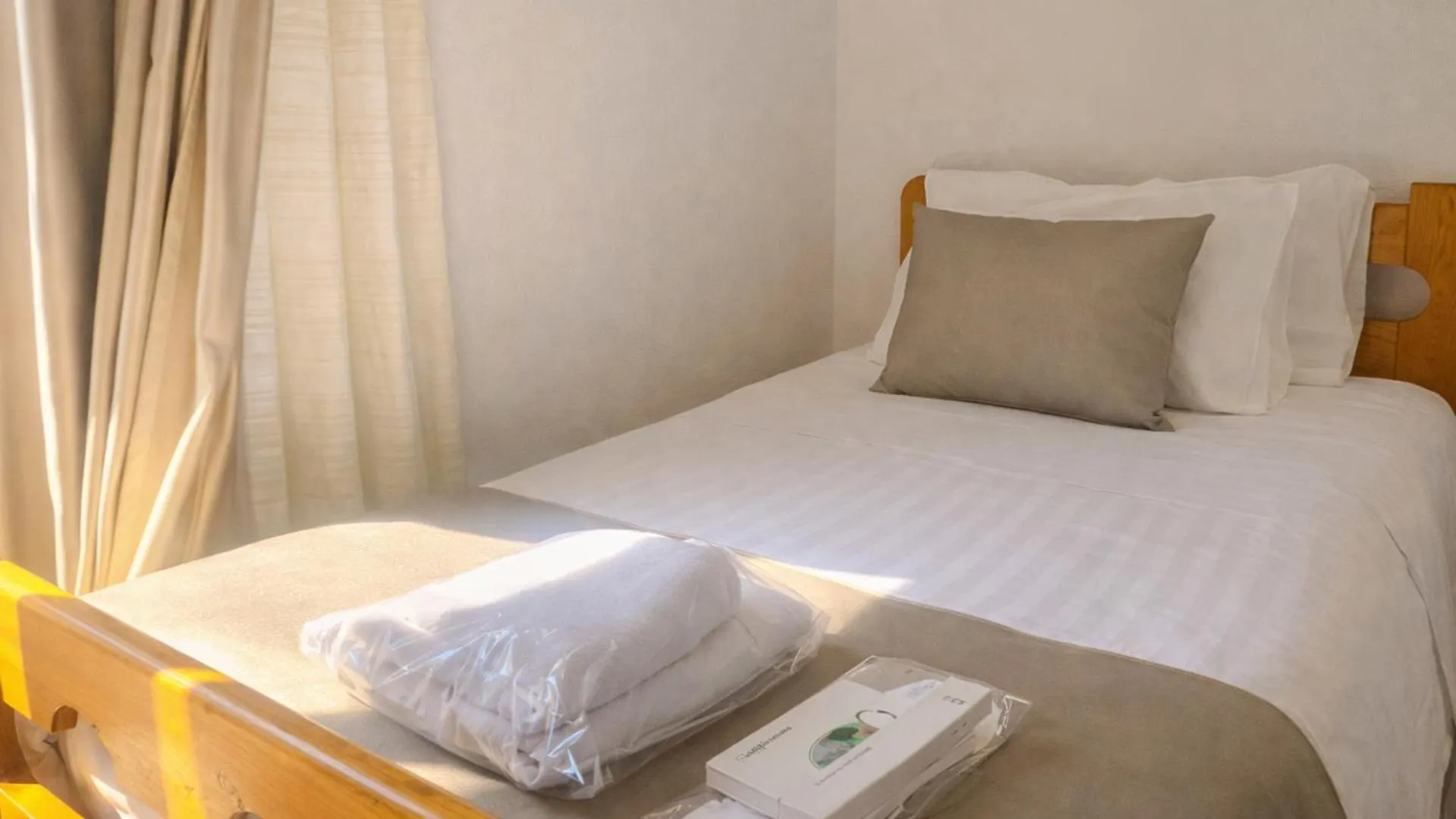 Bedroom, Bed in Klinakis Beach Hotel