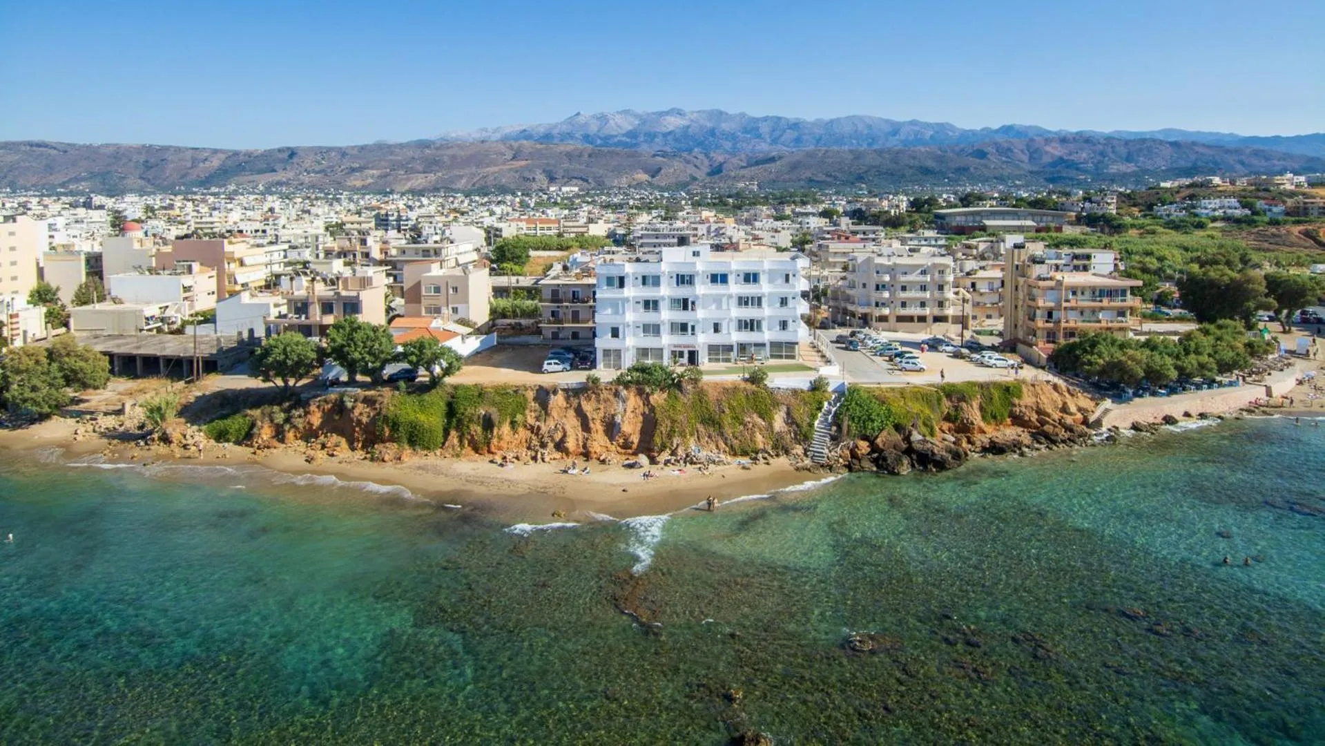 Property building in Klinakis Beach Hotel