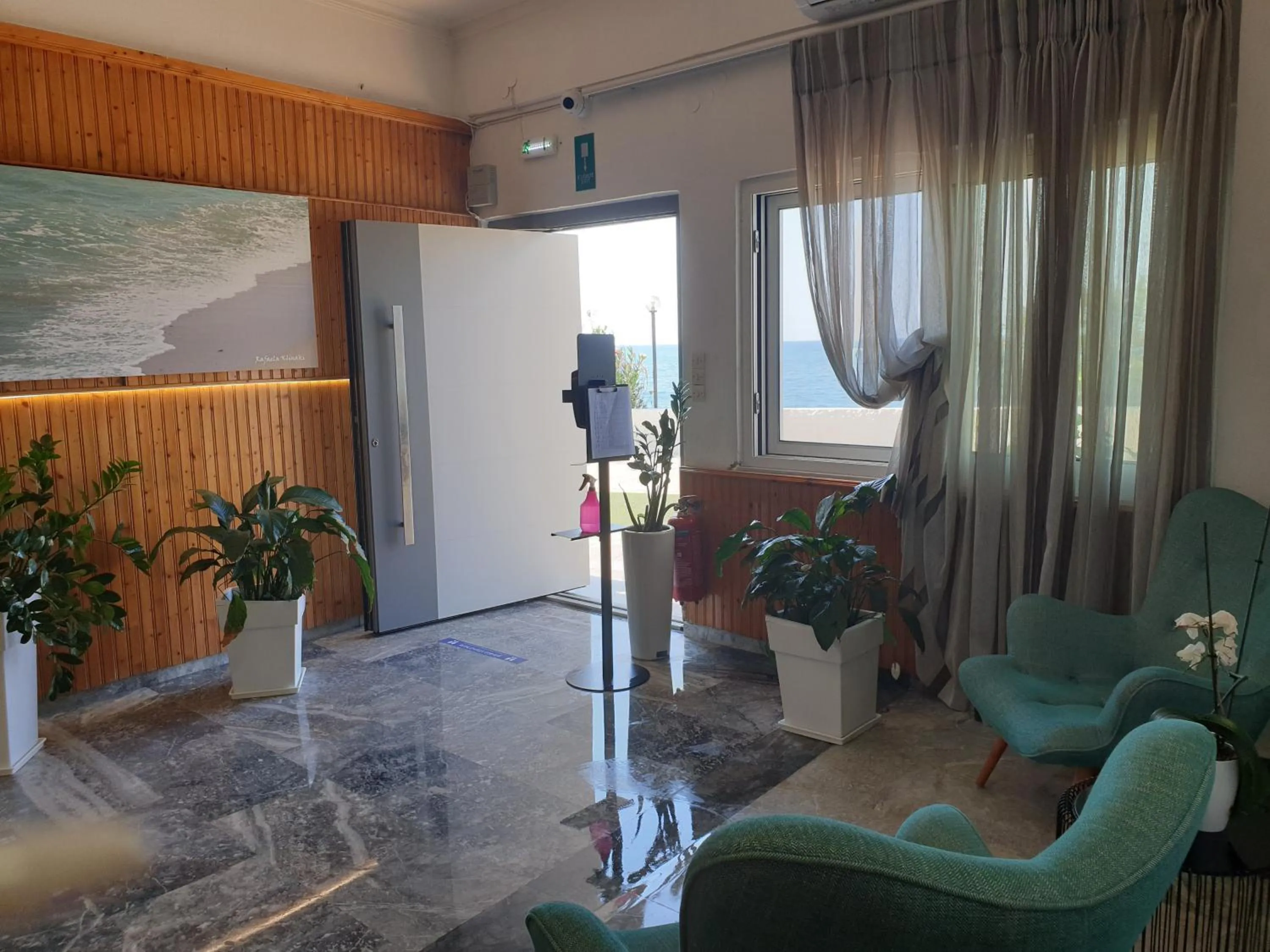 Property building in Klinakis Beach Hotel