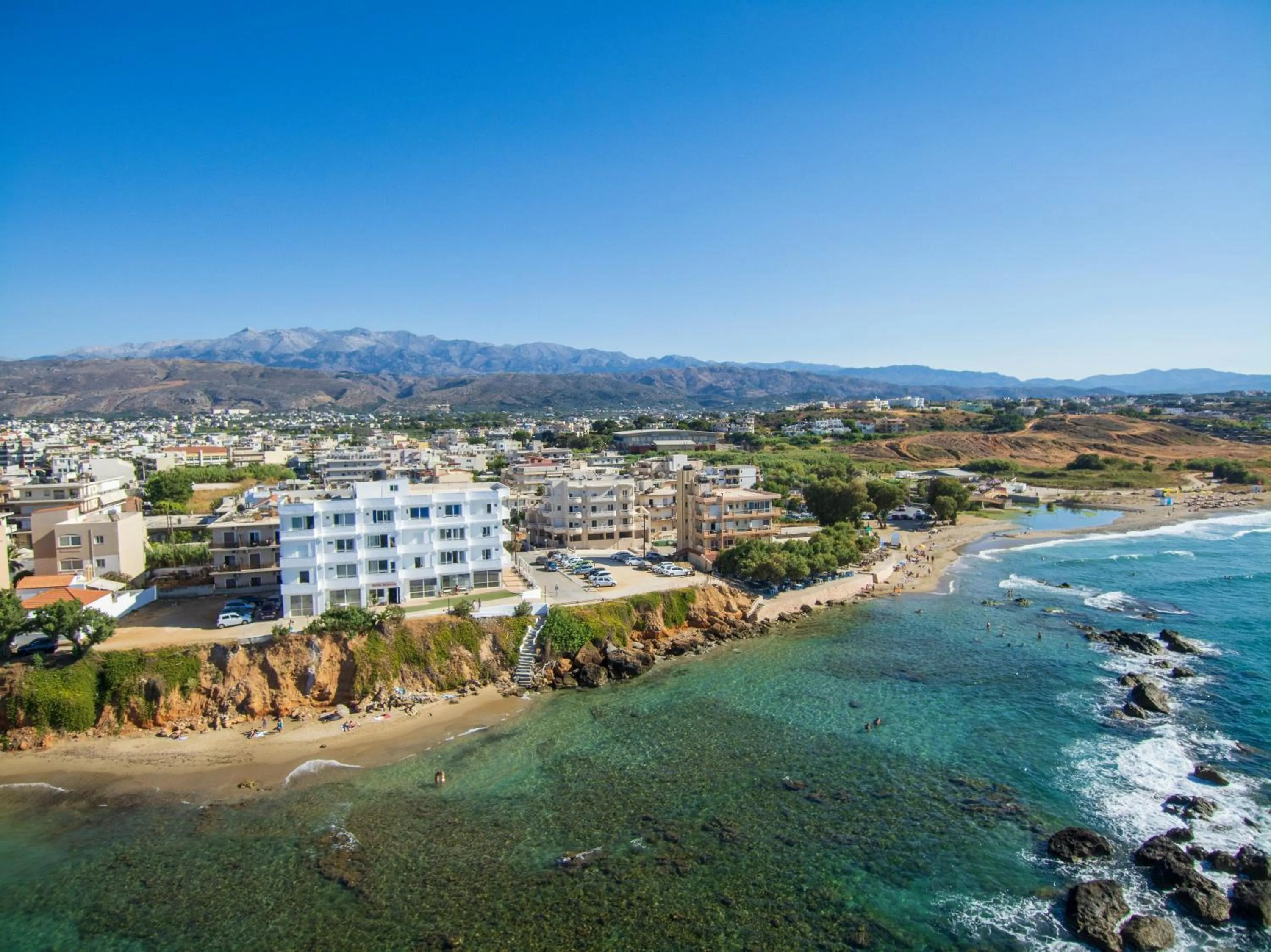 Property building in Klinakis Beach Hotel