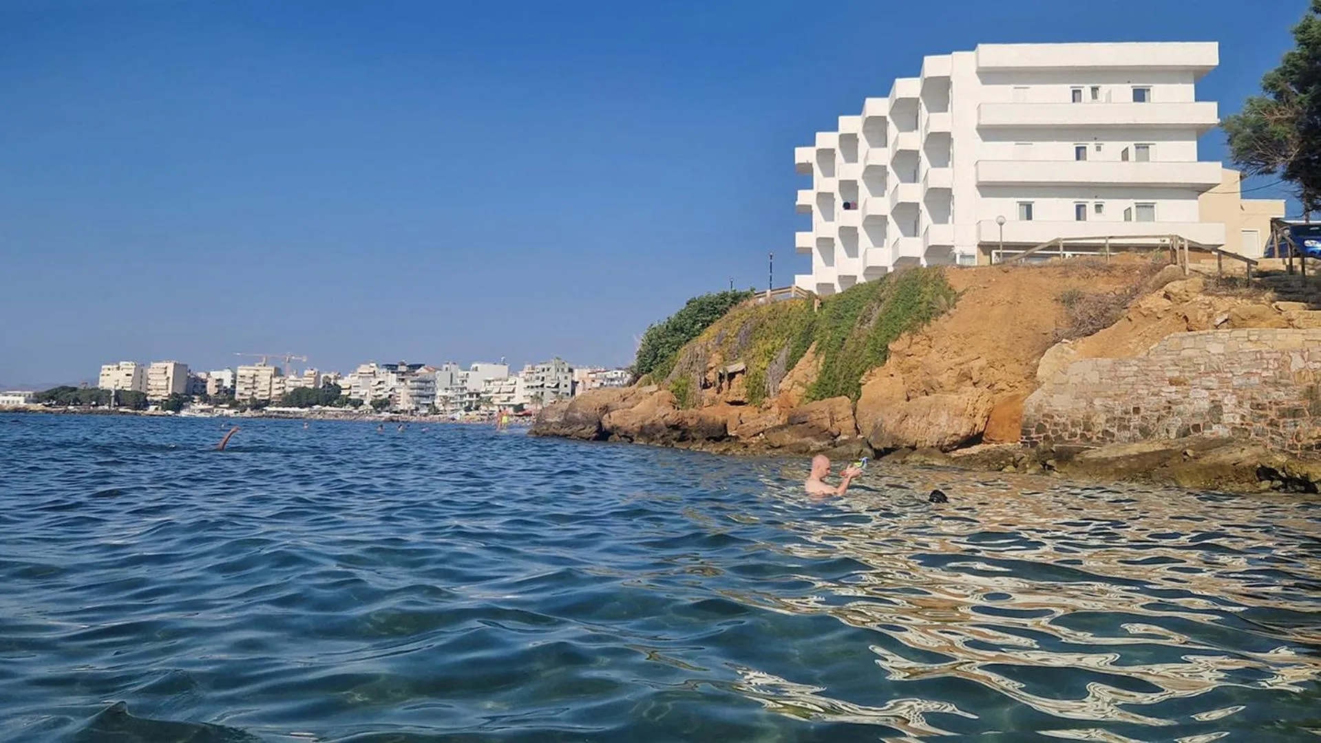 Property building in Klinakis Beach Hotel