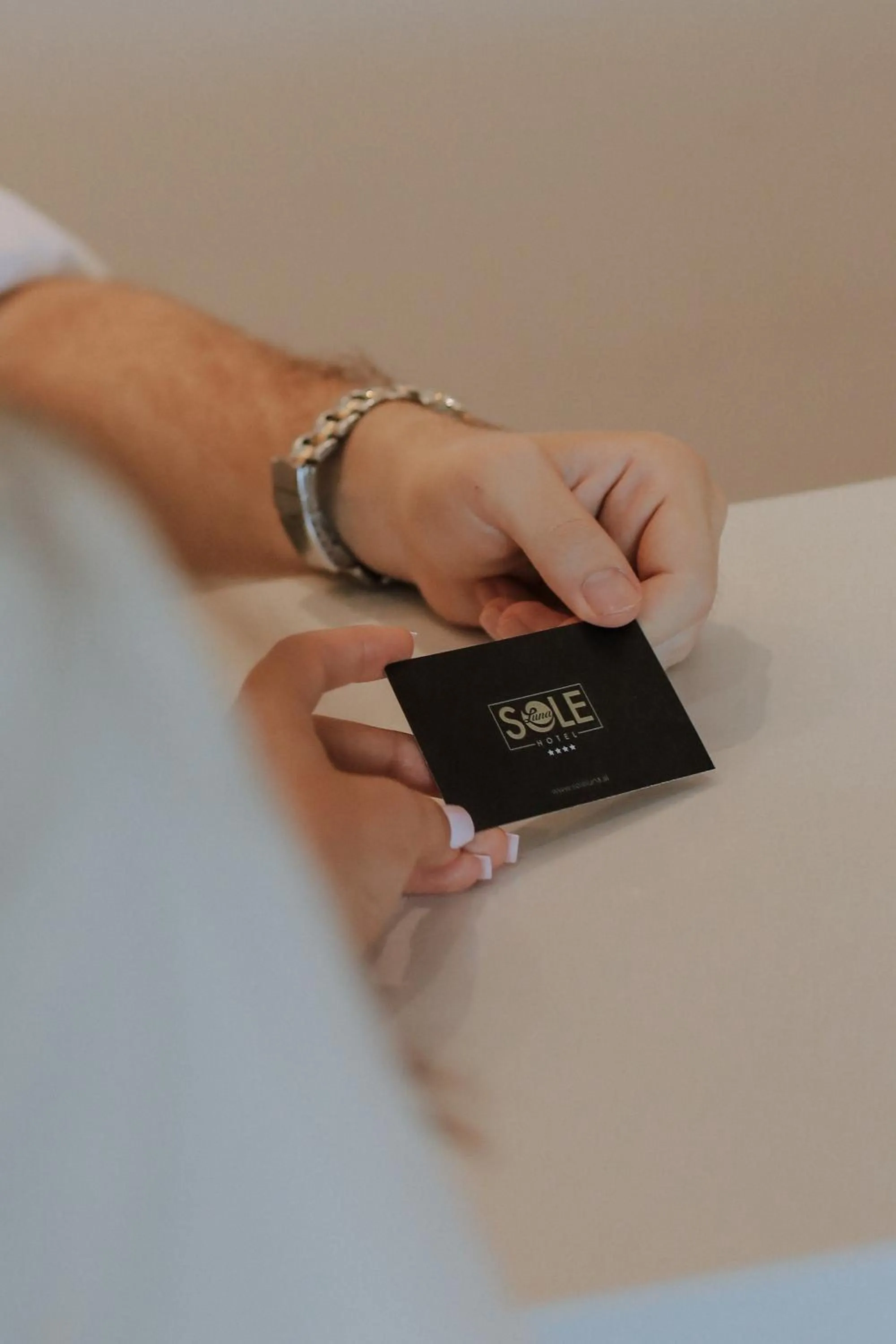 Logo/Certificate/Sign in Sole Luna Hotel