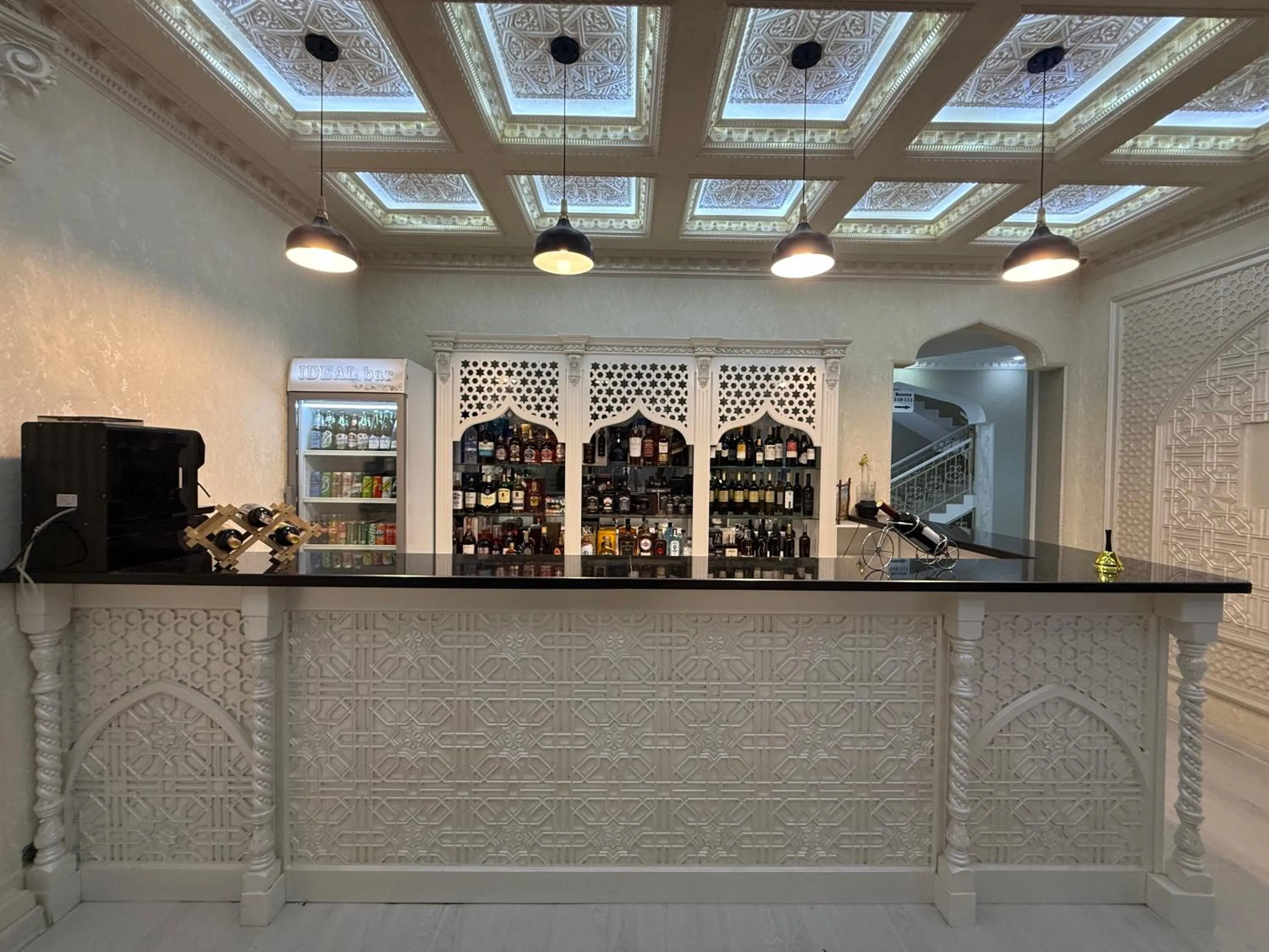 Lounge or bar in Ideal Hotel