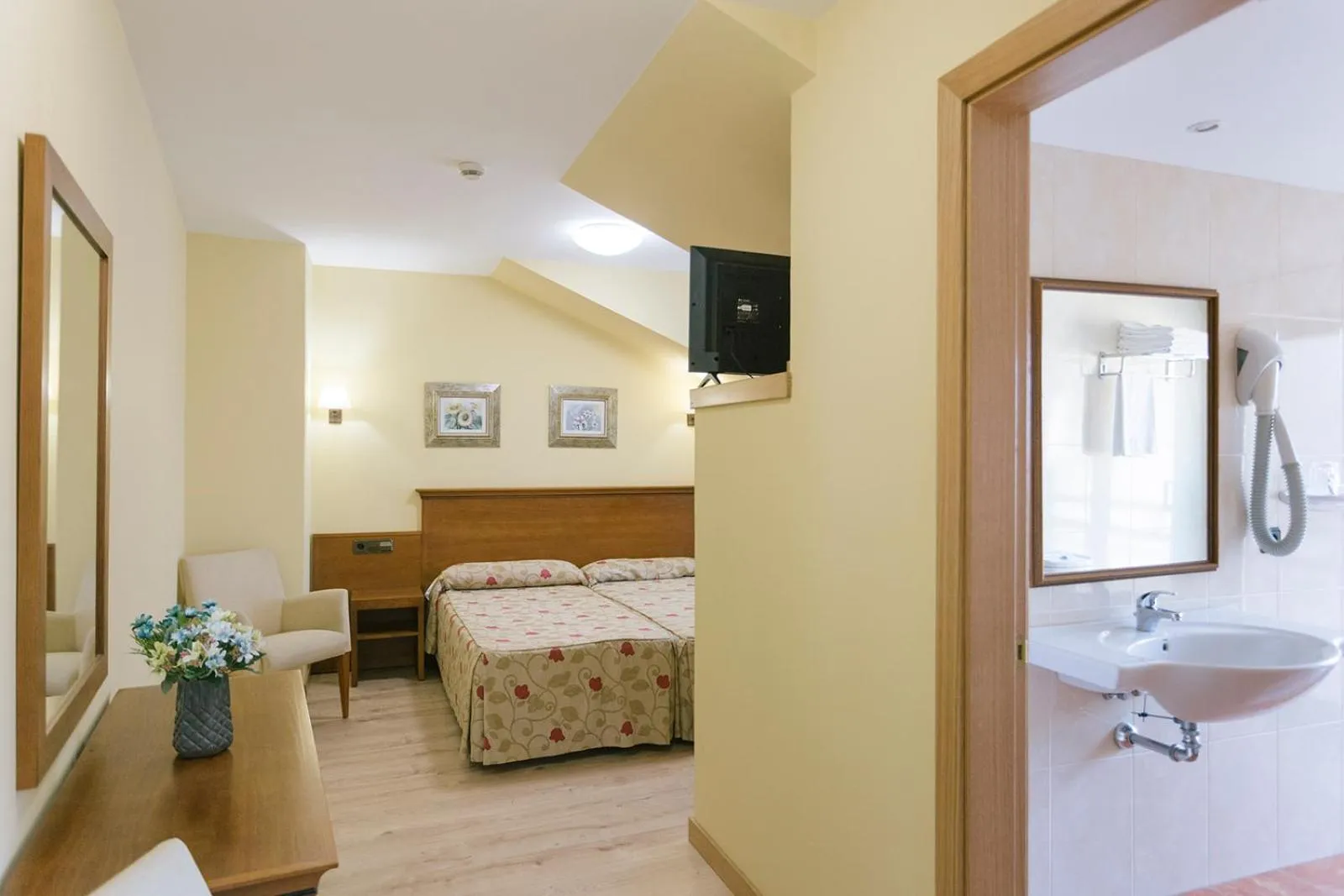 Bed in Hotel O Castro