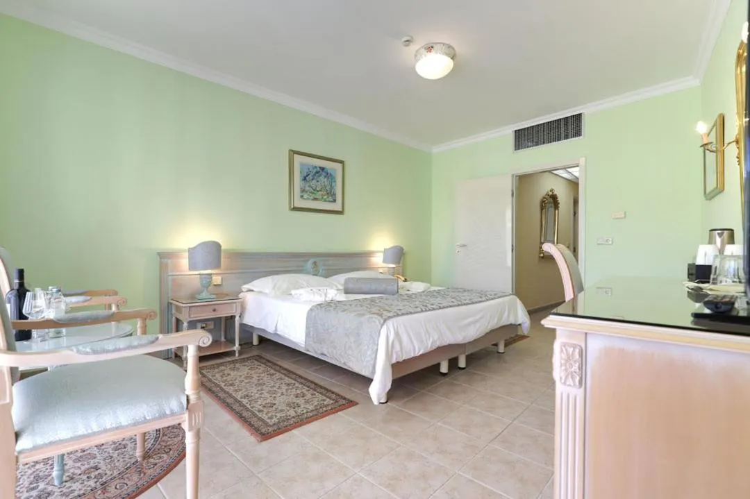 Marina Frapa Resort Rogoznica