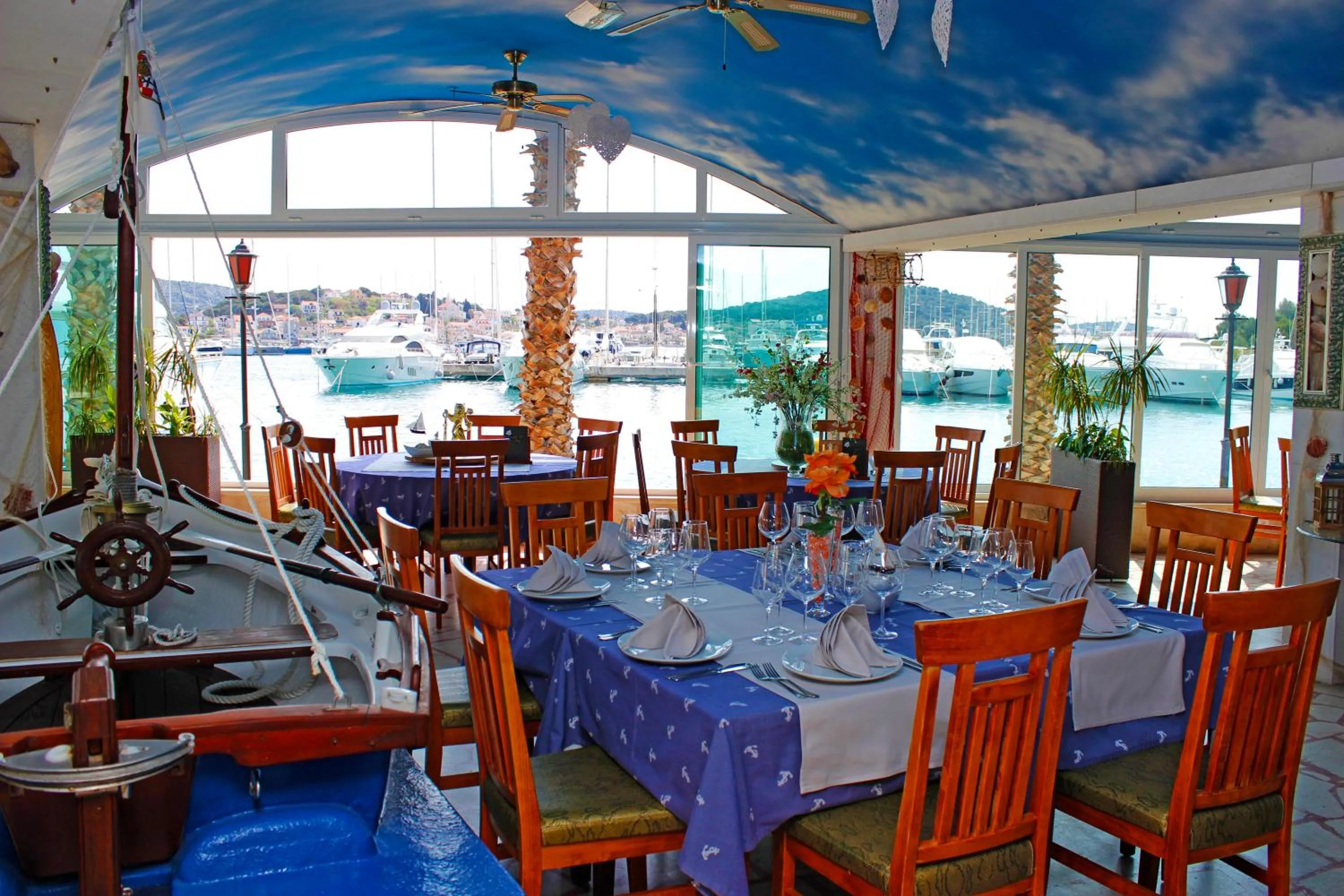 Restaurant/places to eat in Marina Frapa Resort Rogoznica