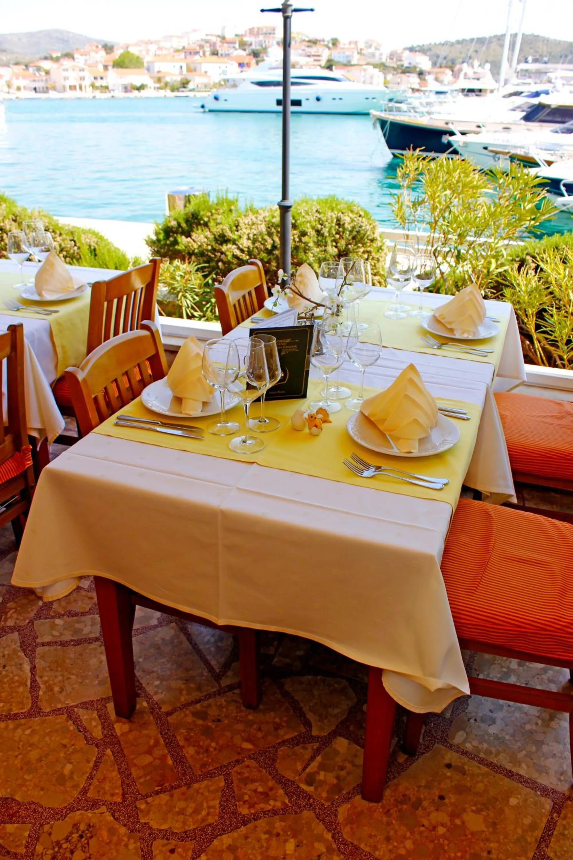 Restaurant/places to eat in Marina Frapa Resort Rogoznica