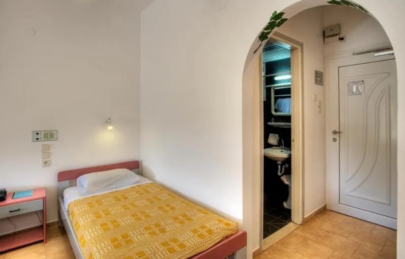 Photo of the whole room in Armonia Hotel