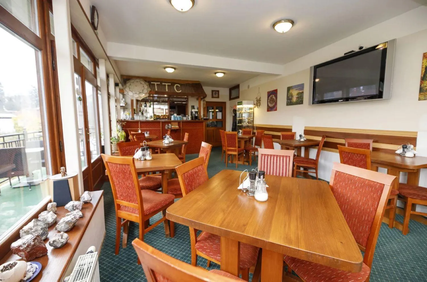 Restaurant/places to eat in Wellness & Sport Hotel TTC