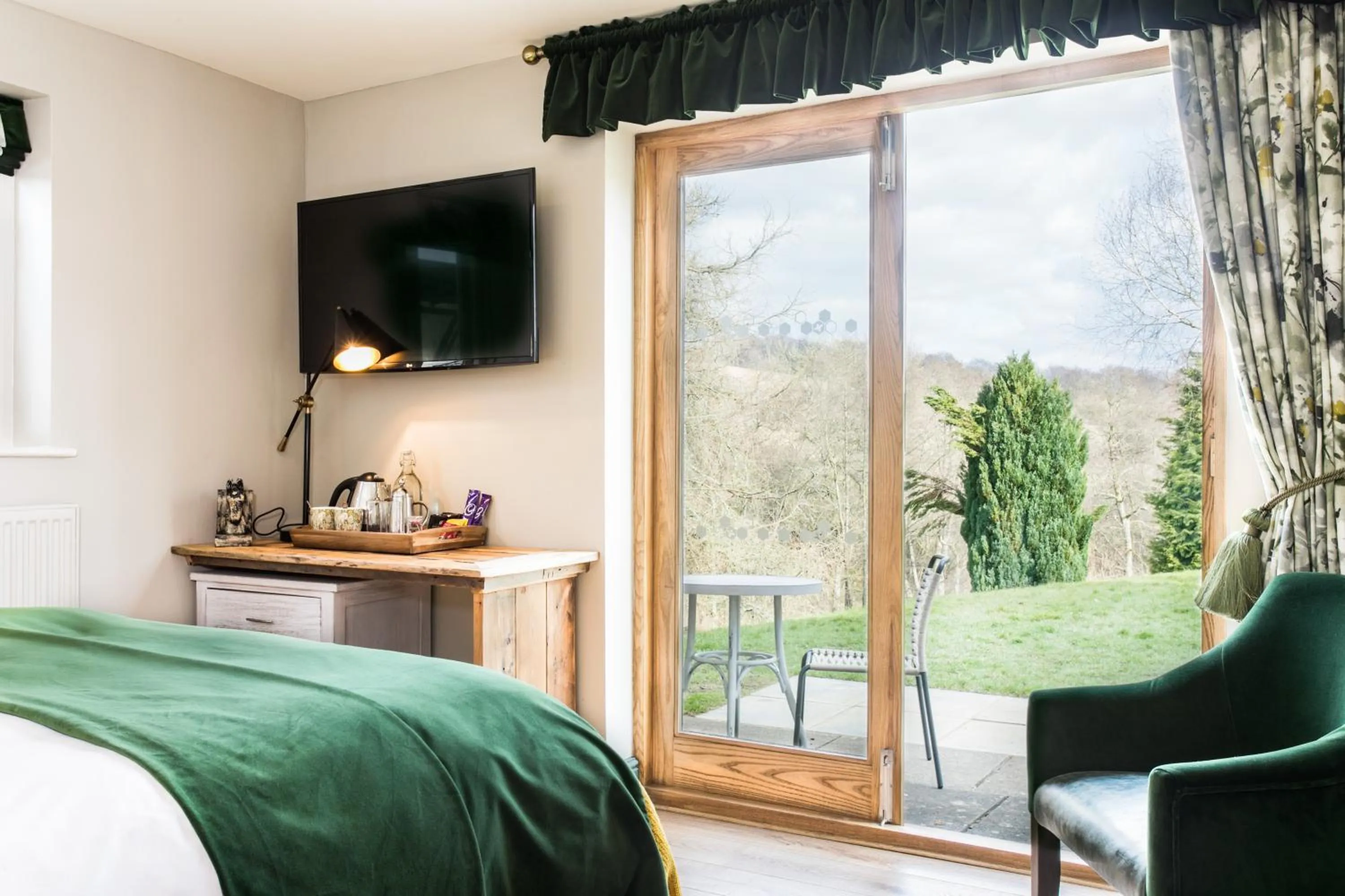 Bed in The Green Dragon Inn