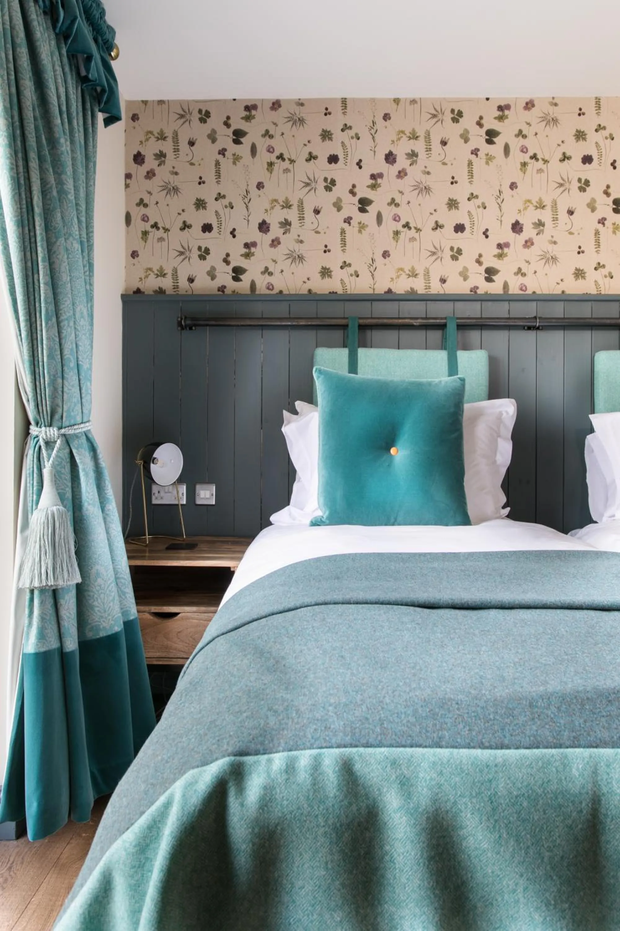 Bed in The Green Dragon Inn