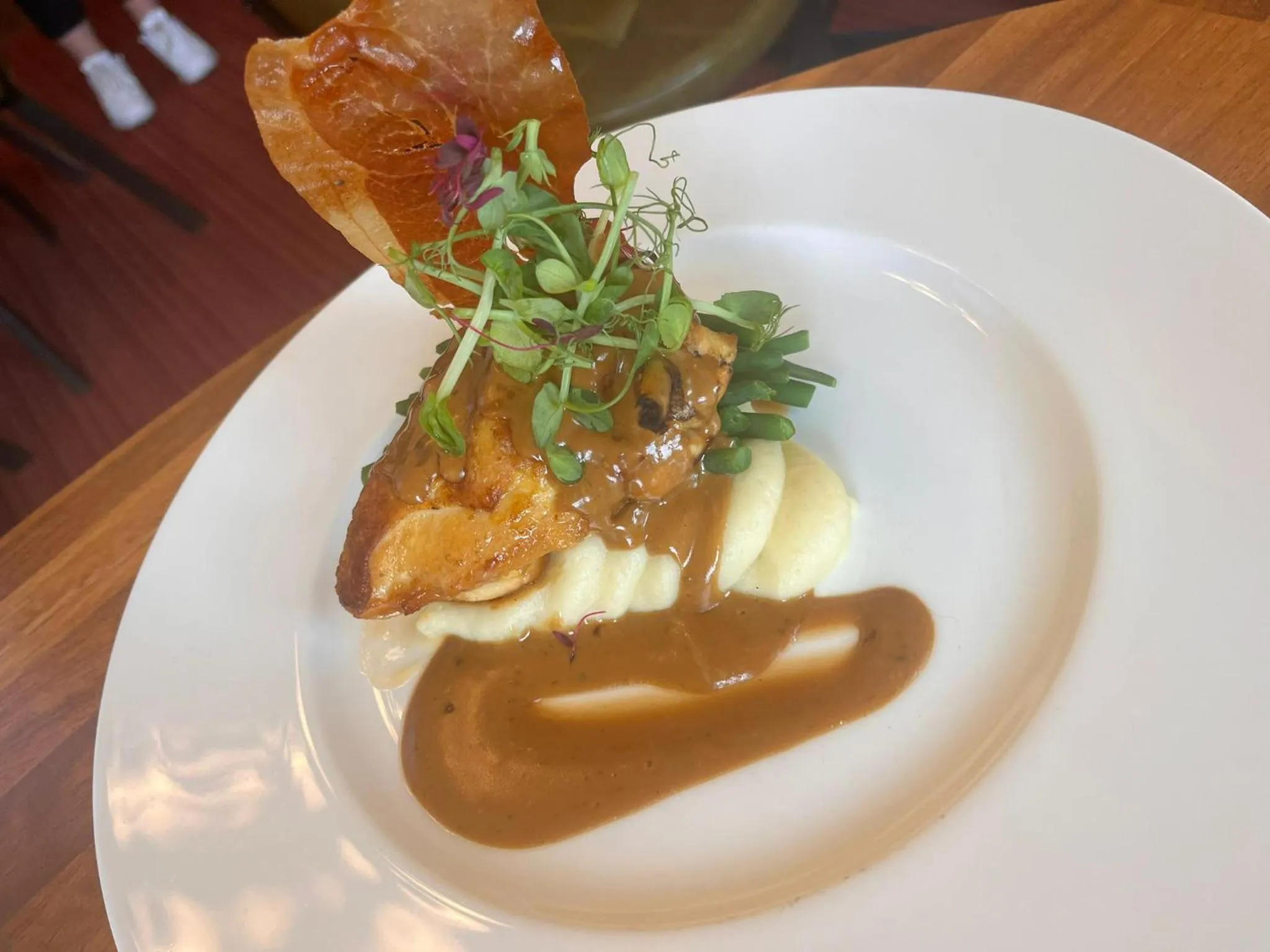 Restaurant/places to eat in Palm Court Hotel