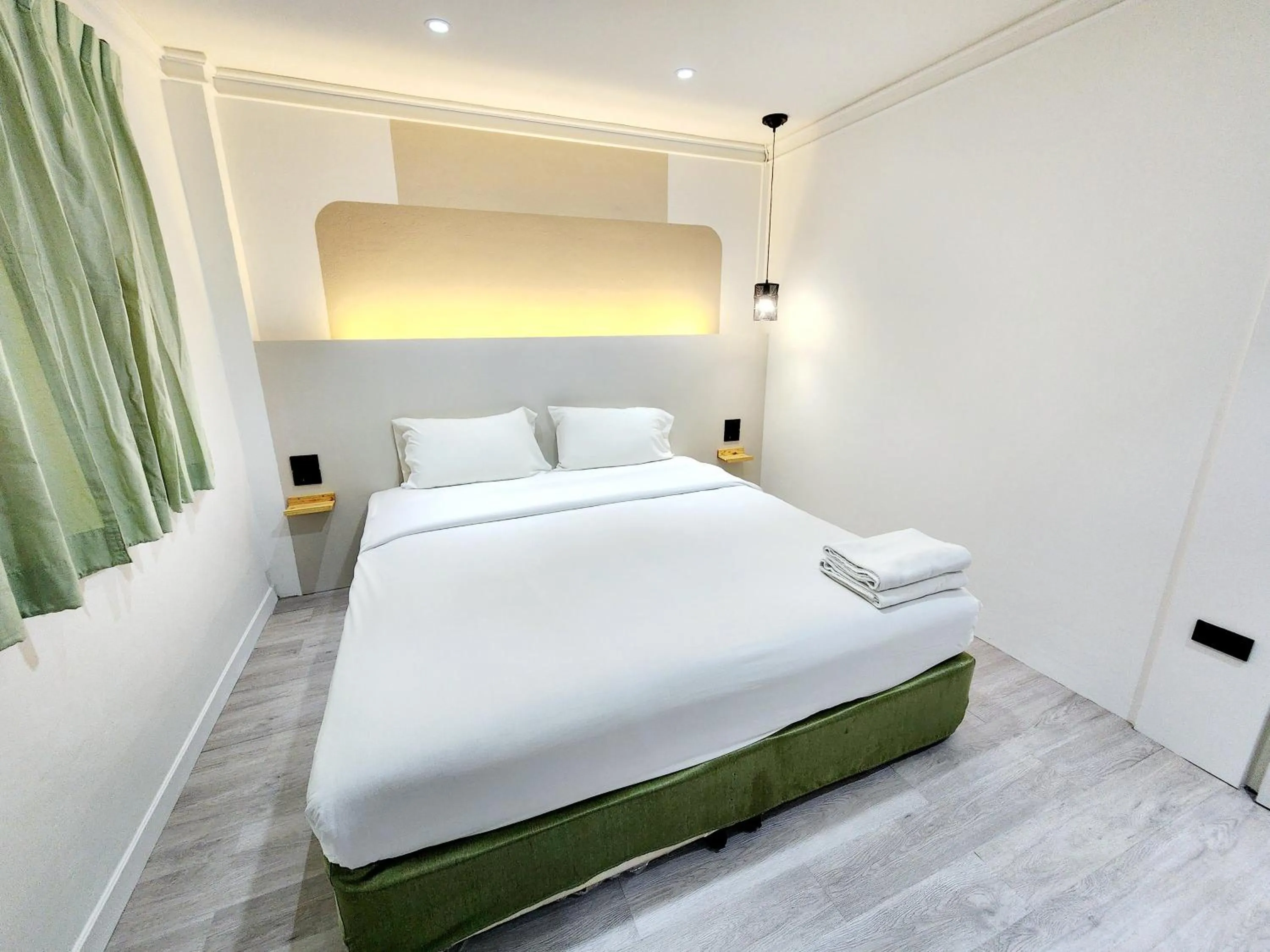 Bed in SEATEL Phuket, Patong Beach