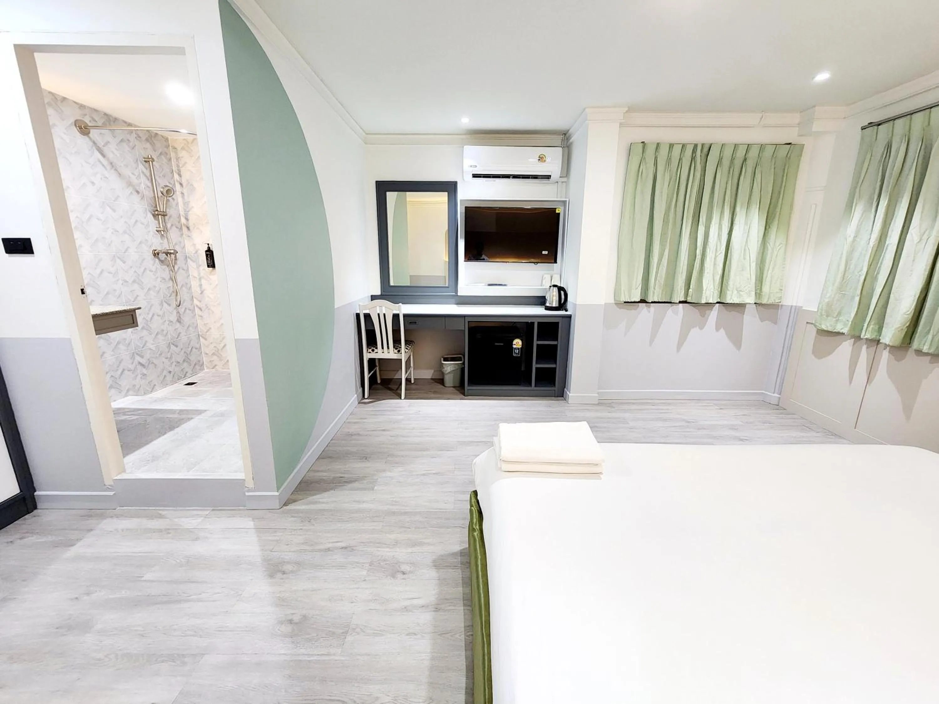 Bed in SEATEL Phuket, Patong Beach