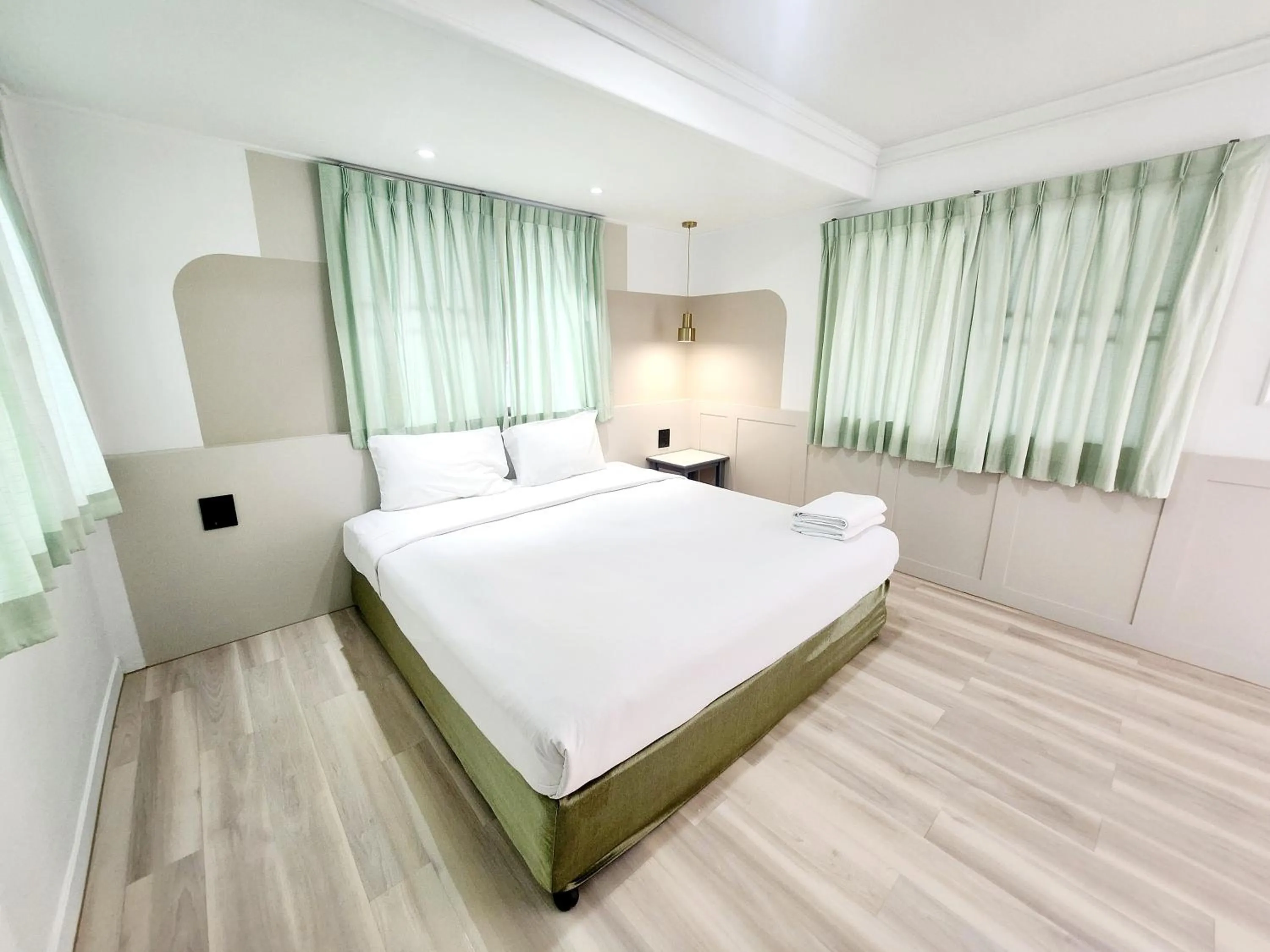 Bed in SEATEL Phuket, Patong Beach