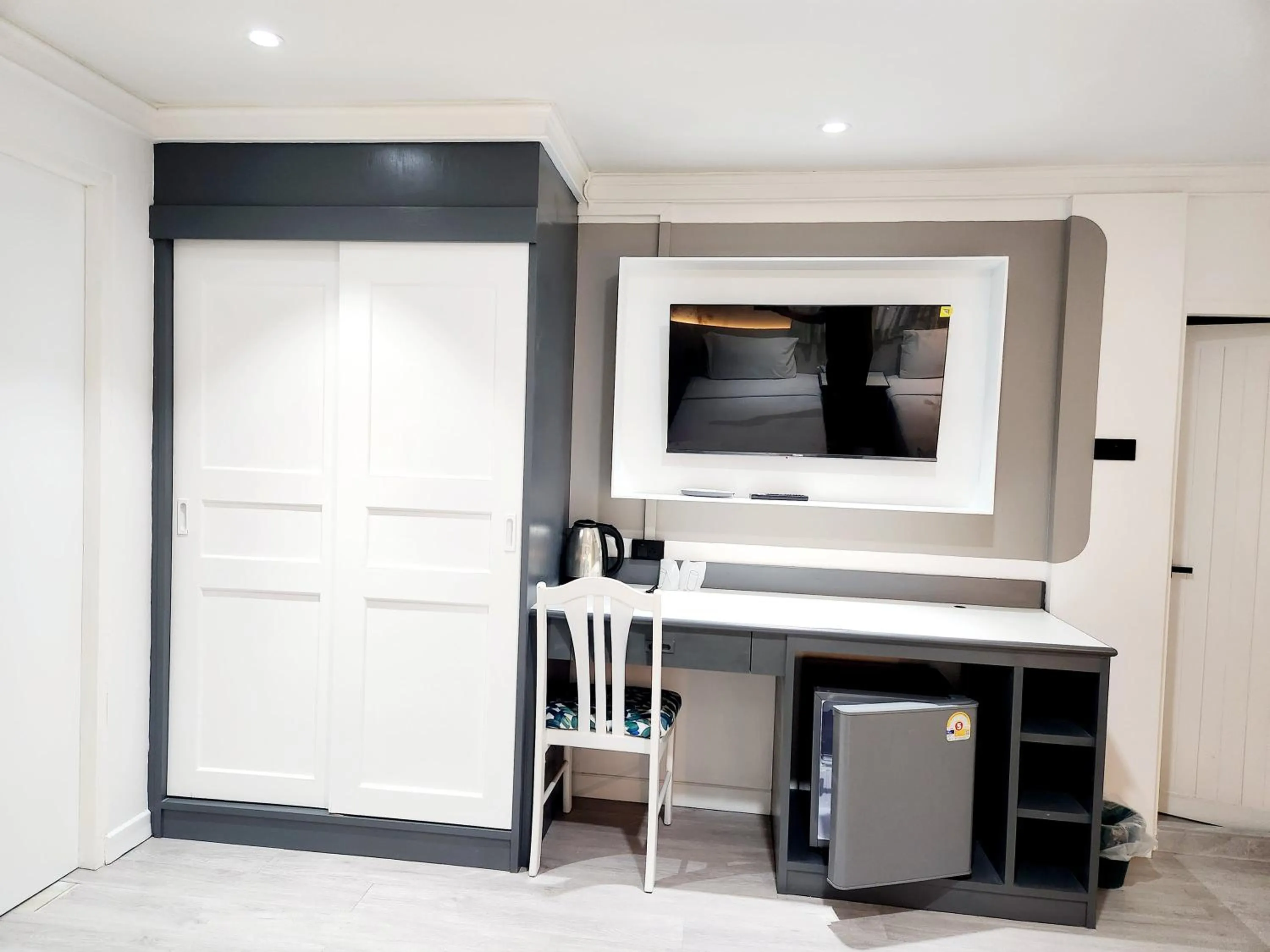 TV and multimedia in SEATEL Phuket, Patong Beach