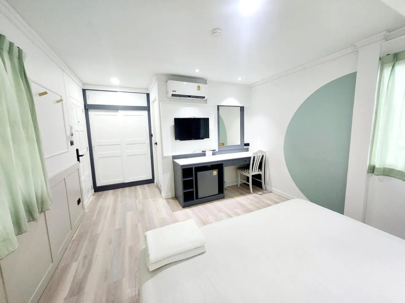 Bed in SEATEL Phuket, Patong Beach