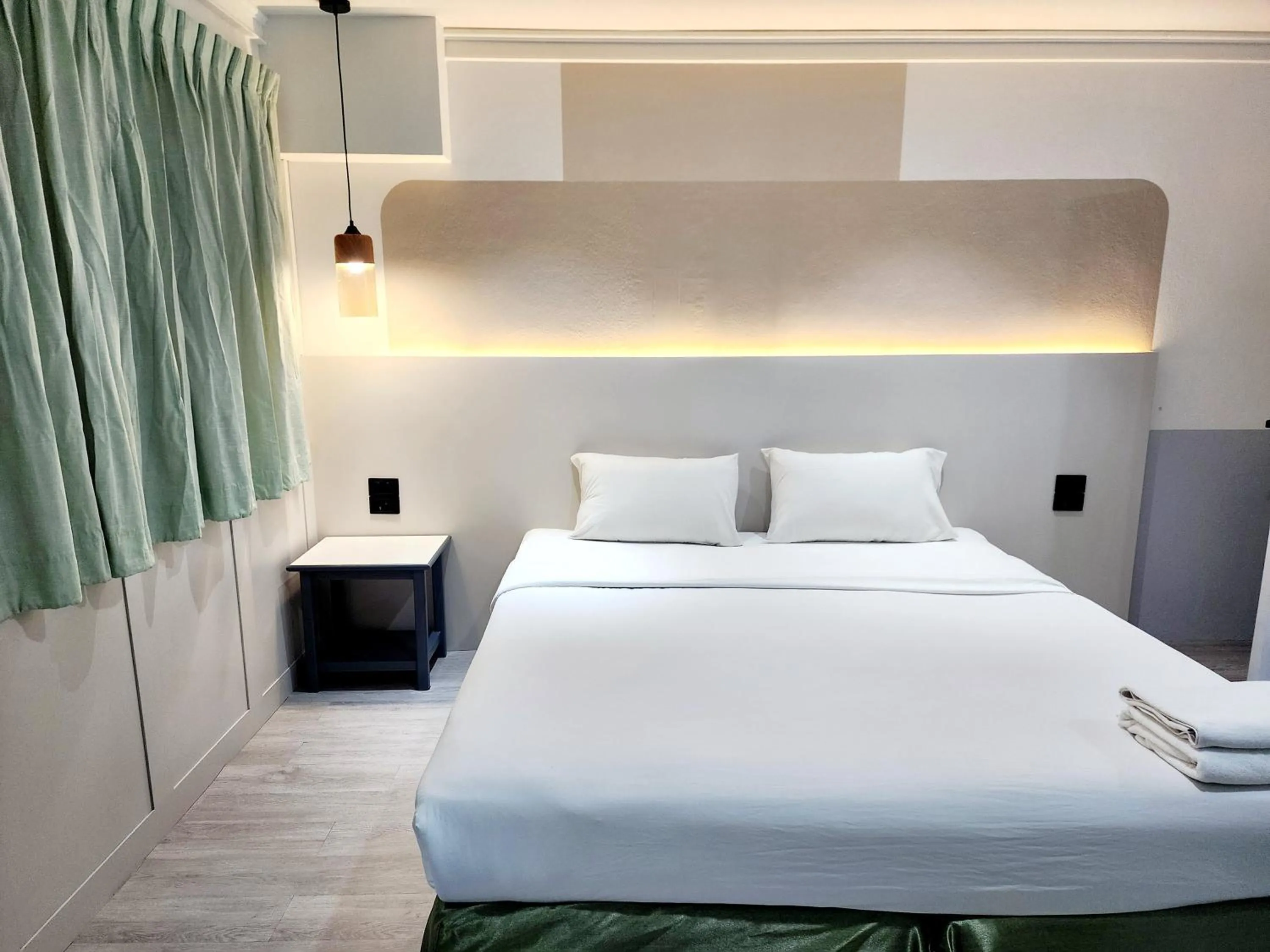 Bed in SEATEL Phuket, Patong Beach