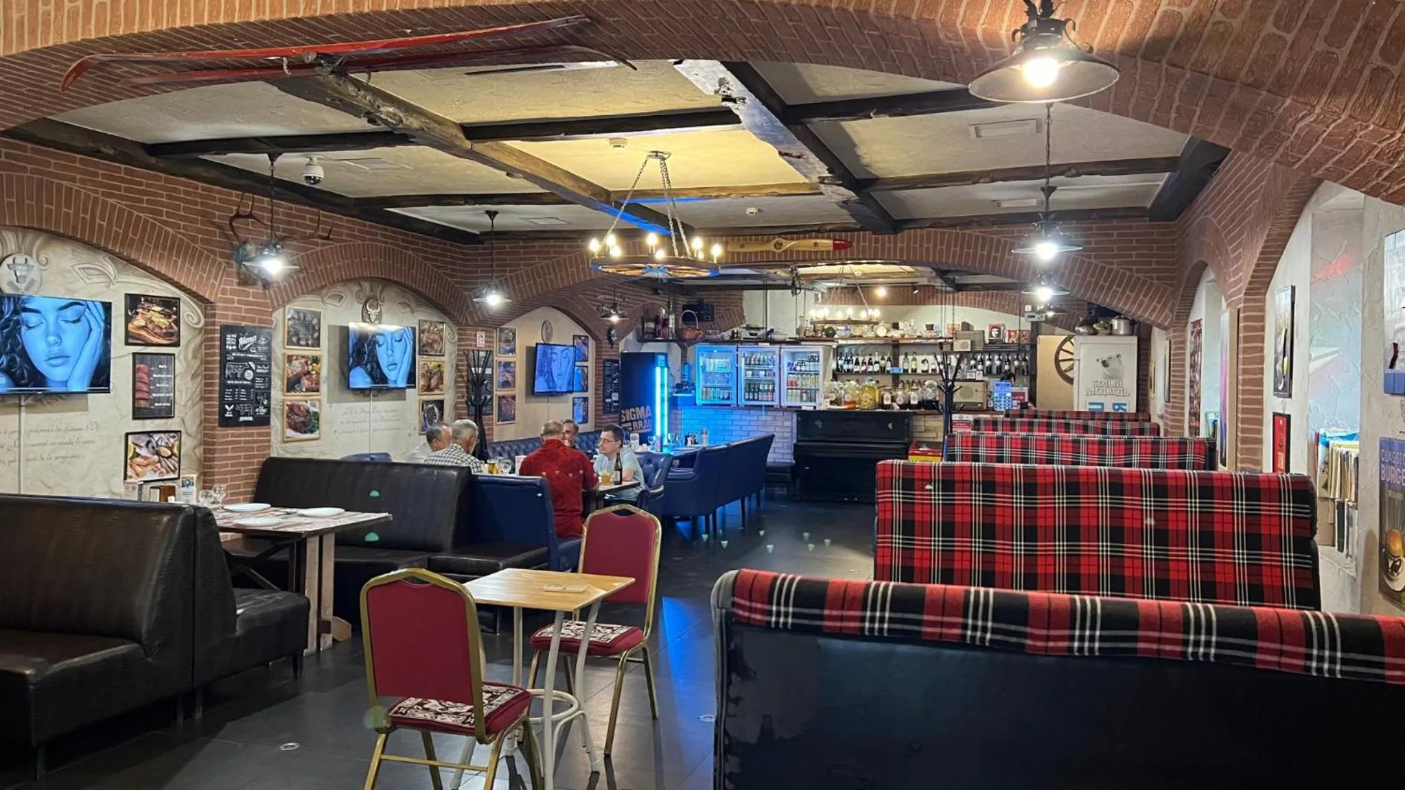 Restaurant/places to eat in JEPPESEN RESIDENCE