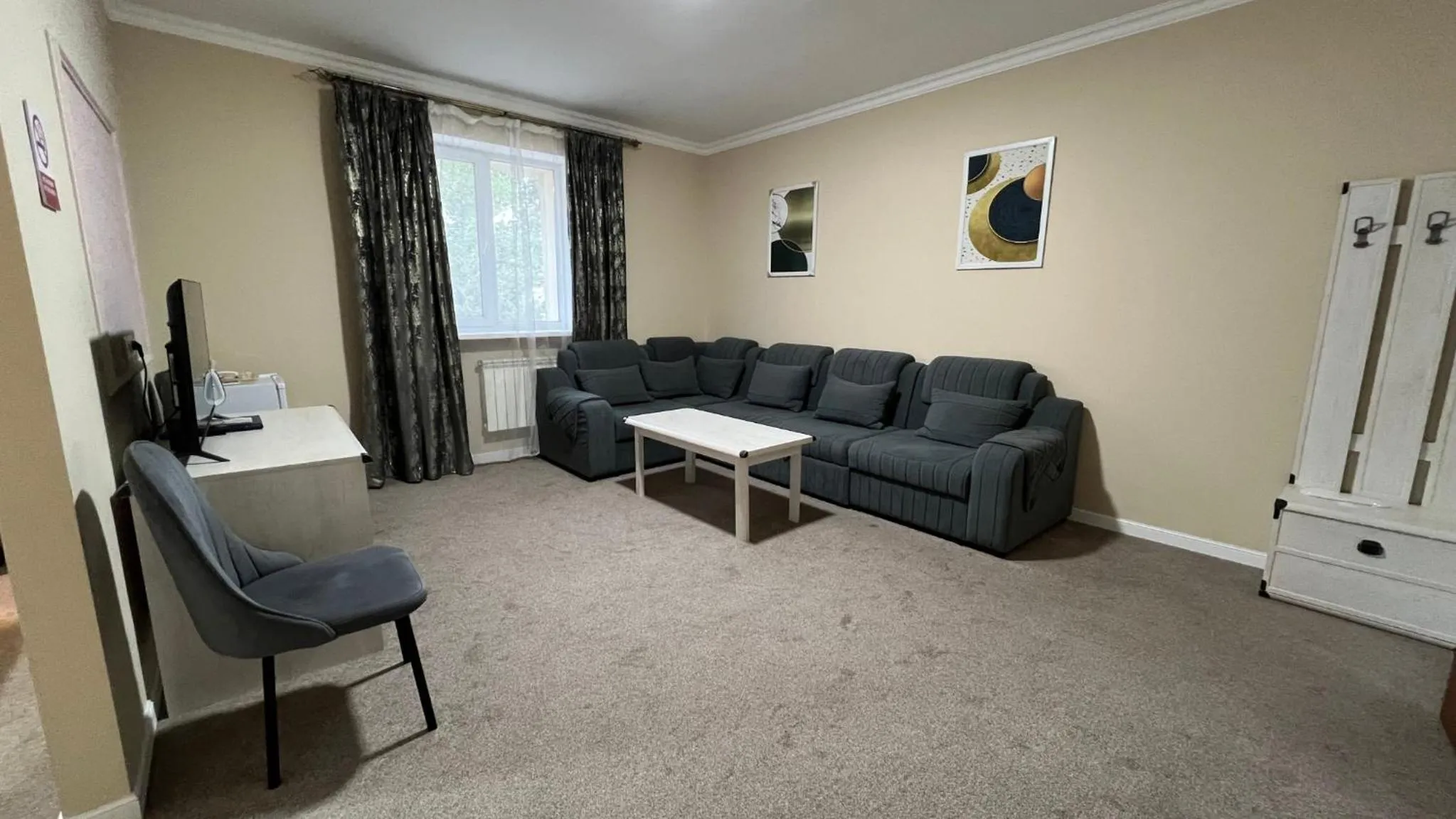 Seating area in JEPPESEN RESIDENCE