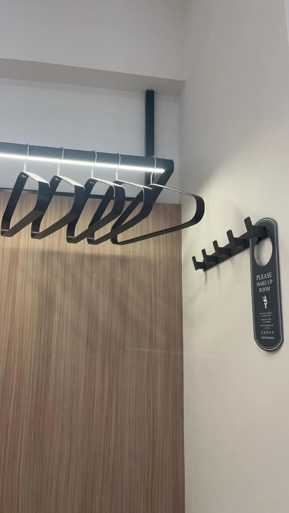 wardrobe in New Siam II