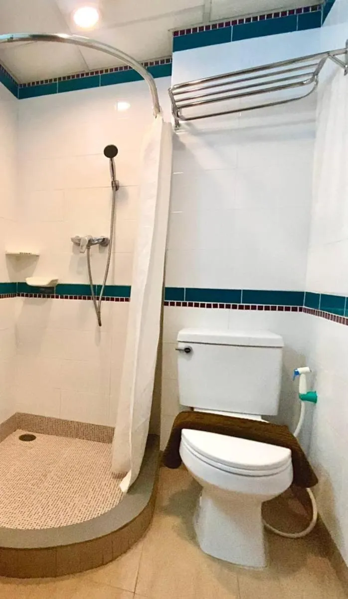 Shower in New Siam II