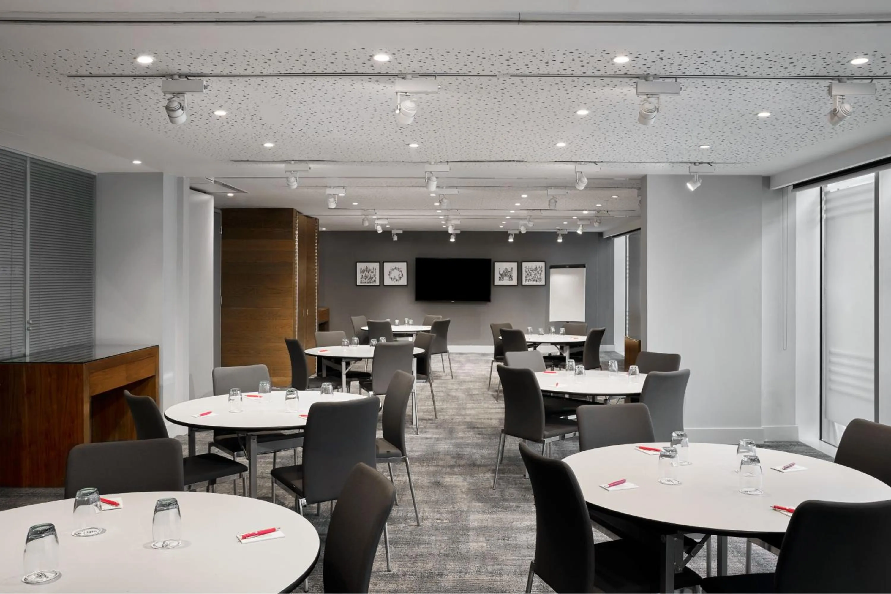 Meeting/conference room in Aloft London Excel