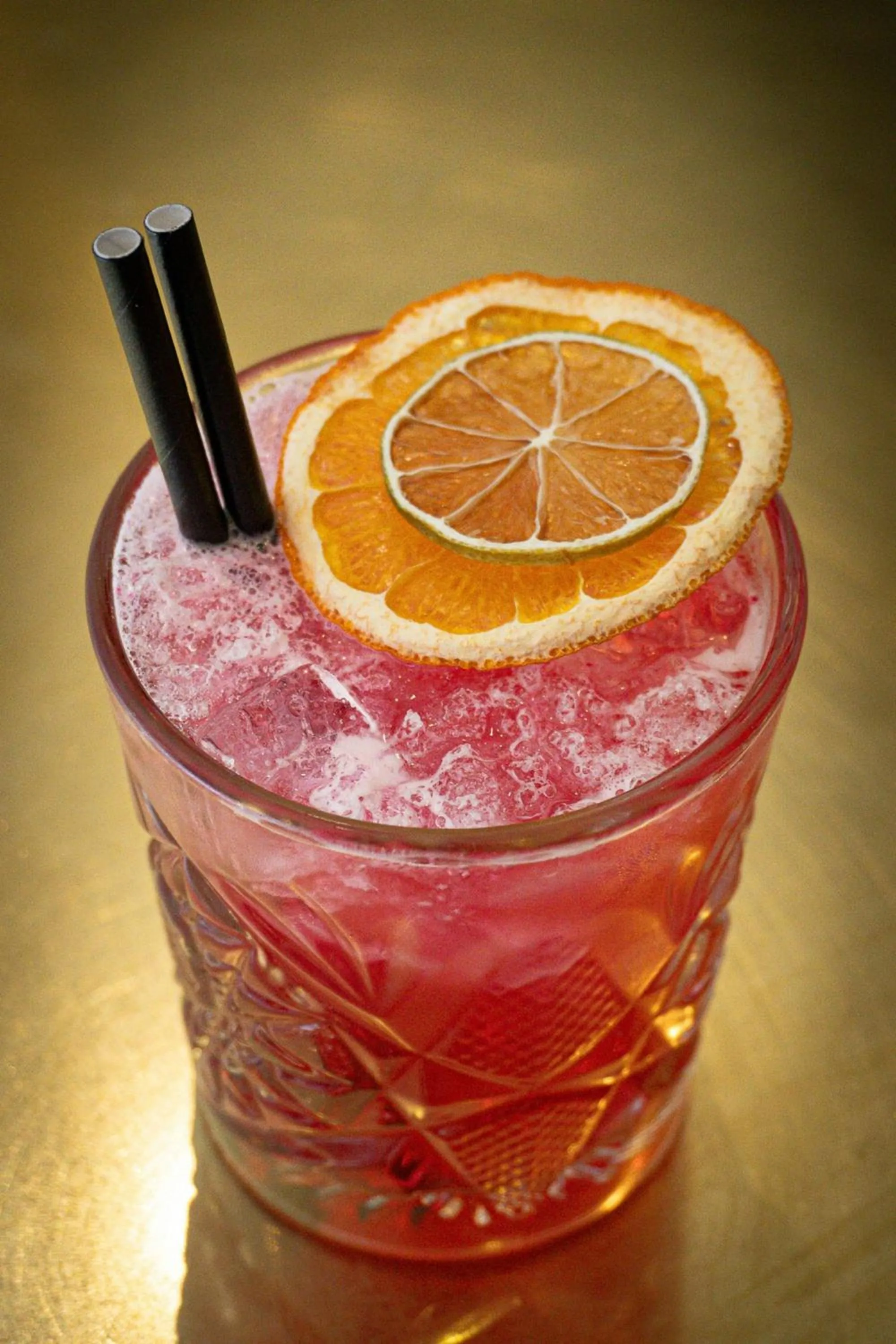 Lounge or bar in Aloft London Excel