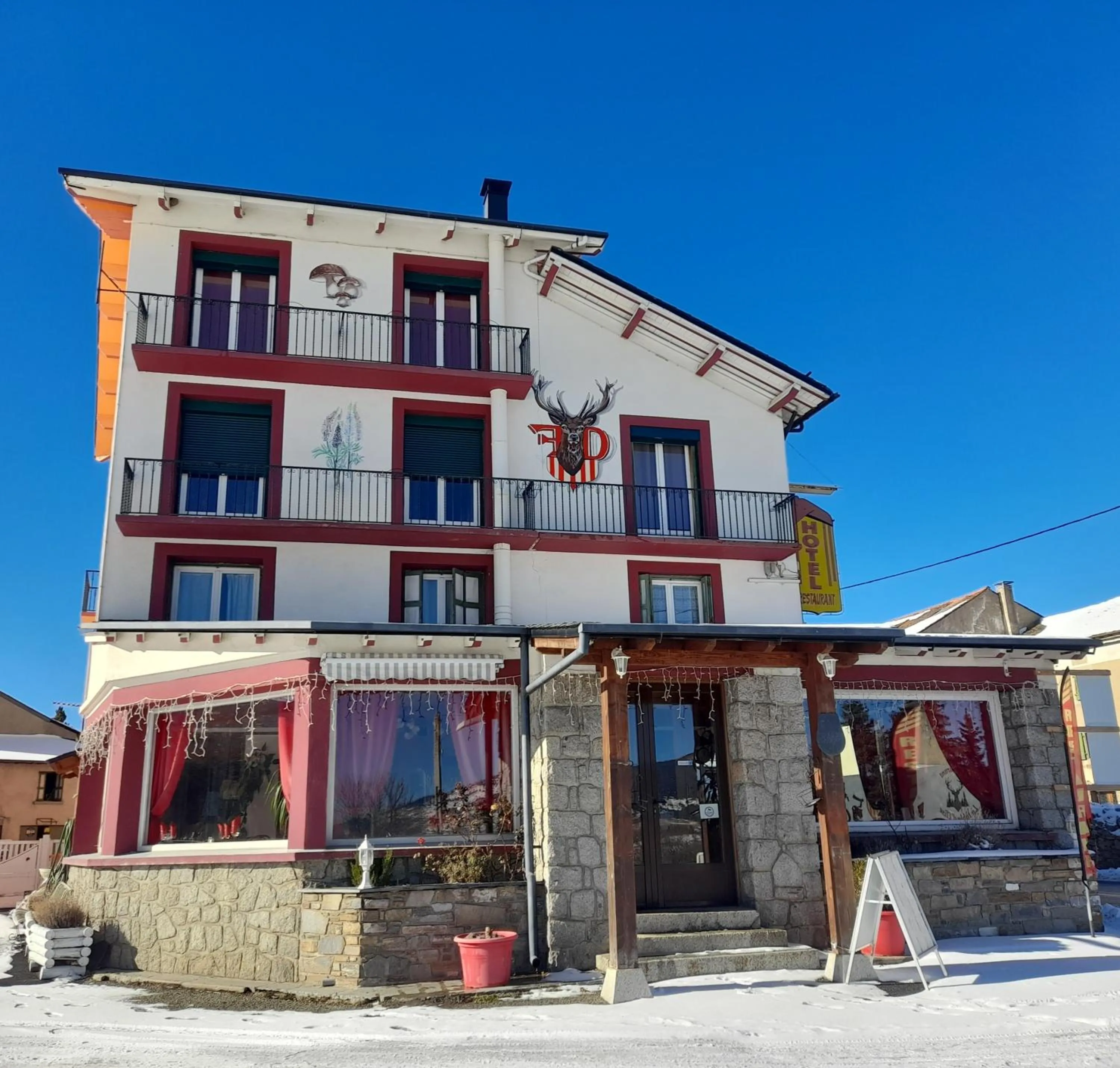 Le Catalan - Hôtel et appartements