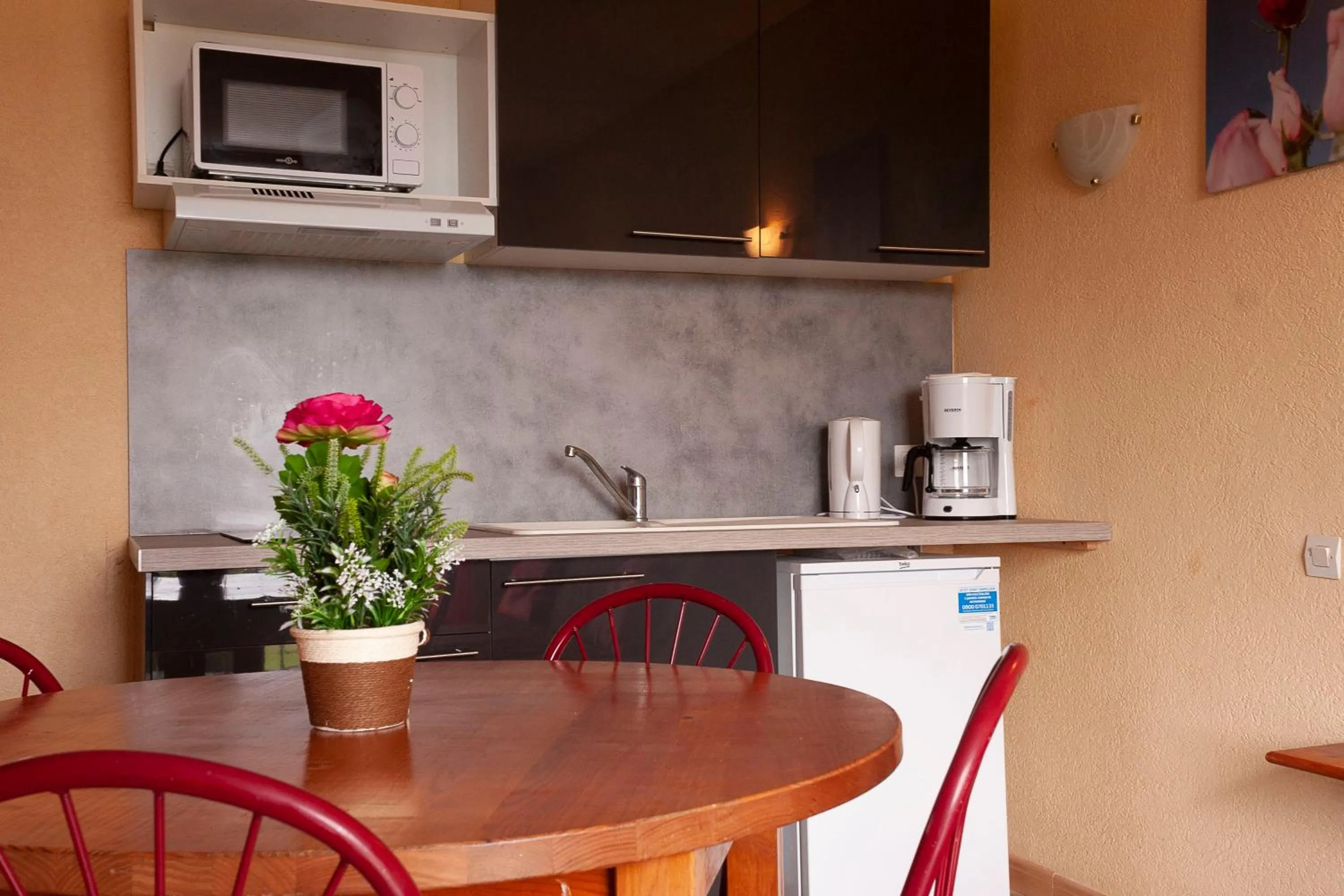 Coffee/tea facilities in Le Catalan - Hôtel et appartements