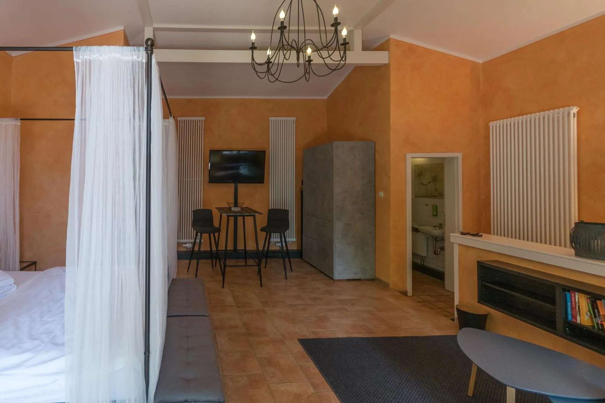 Photo of the whole room, Bed in Albergo-Toscana