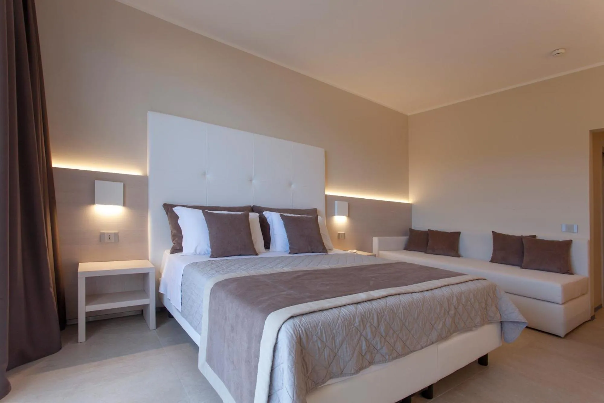 Bedroom, Bed in Hotel La Perla Del Golfo