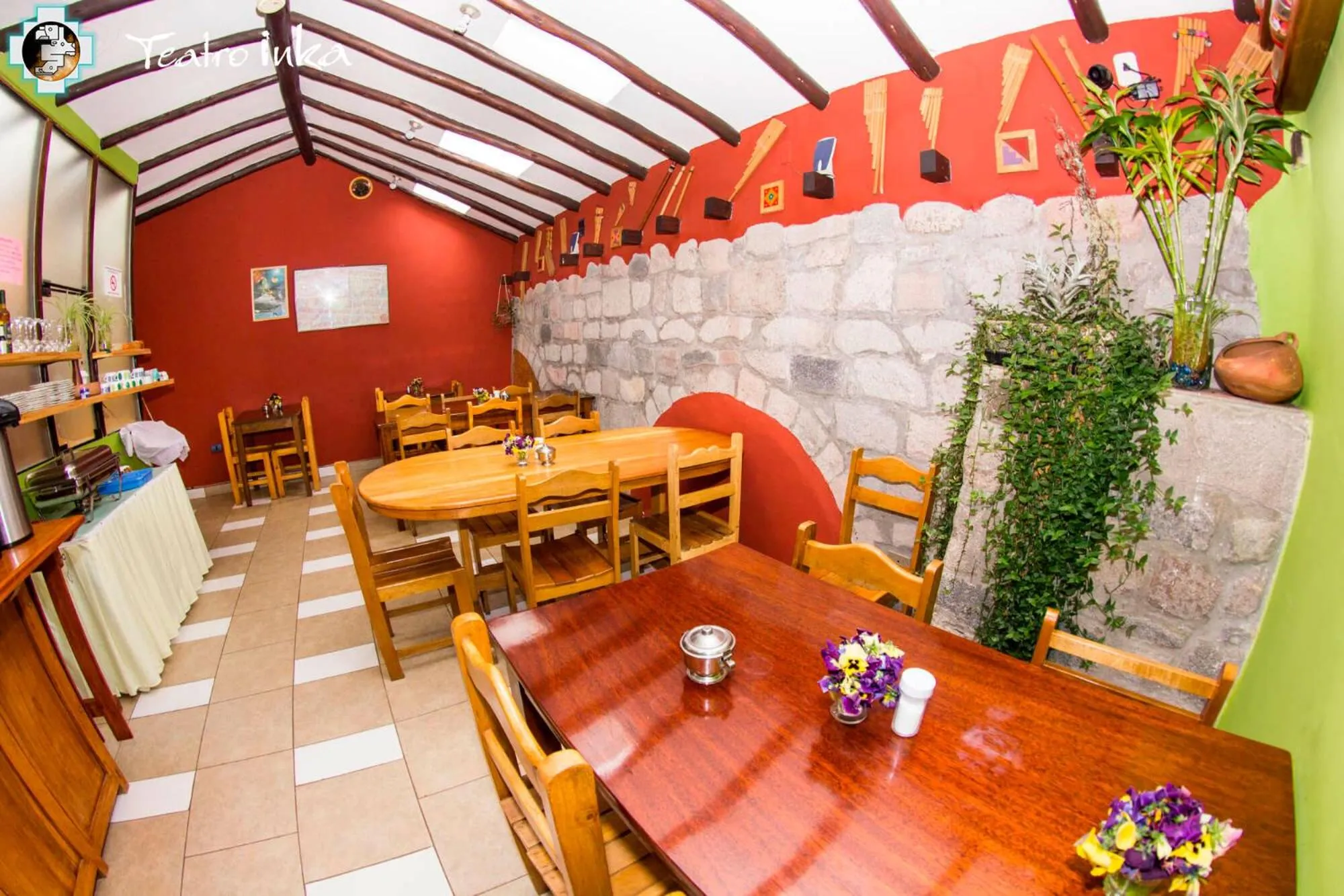 Restaurant/places to eat in Hostal Teatro Inka