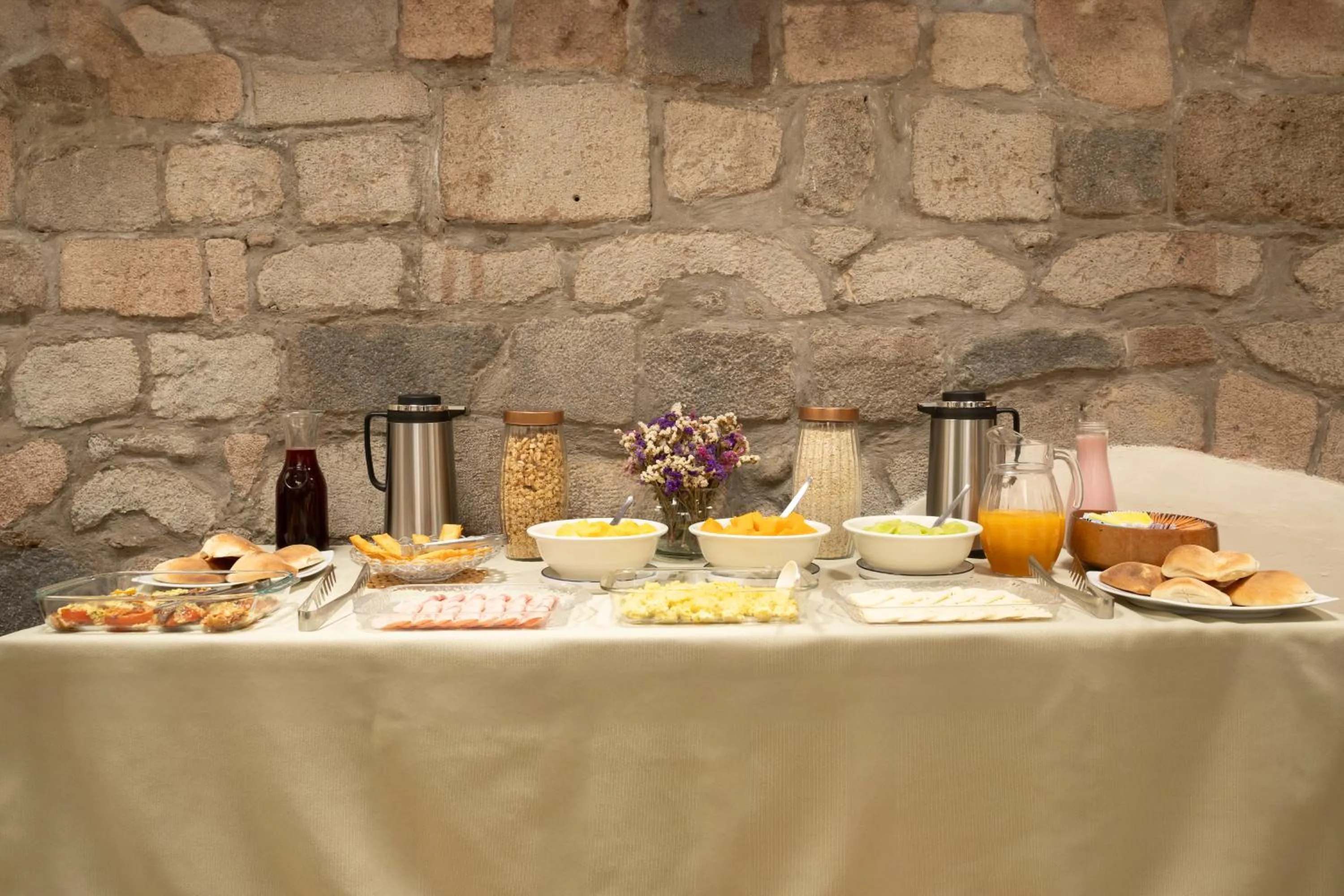 Breakfast in Hostal Teatro Inka