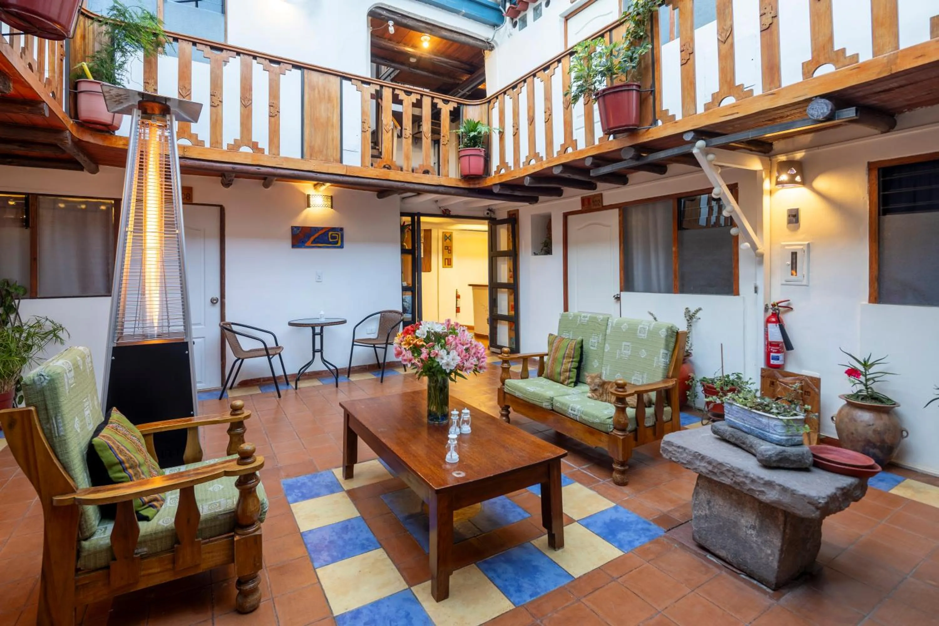 Patio in Hostal Teatro Inka