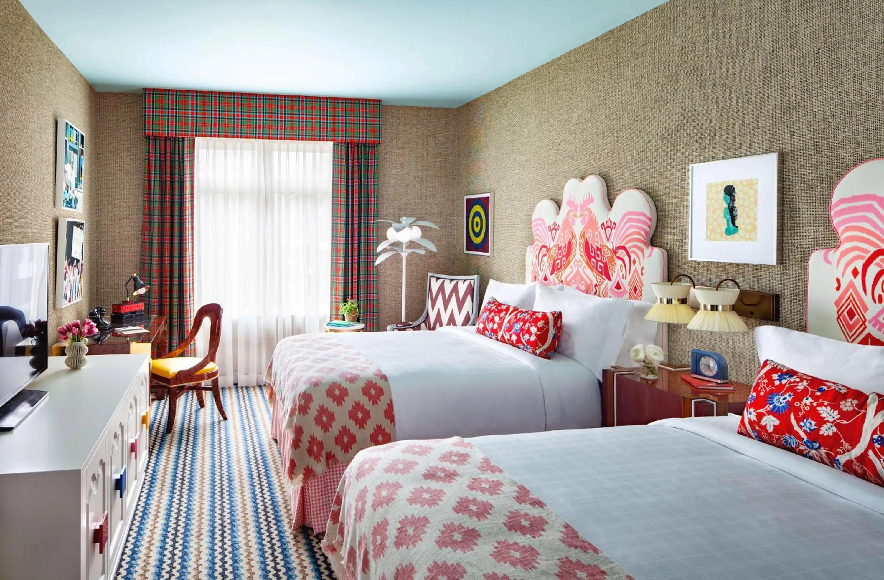 Bed in Graduate by Hilton Columbia SC