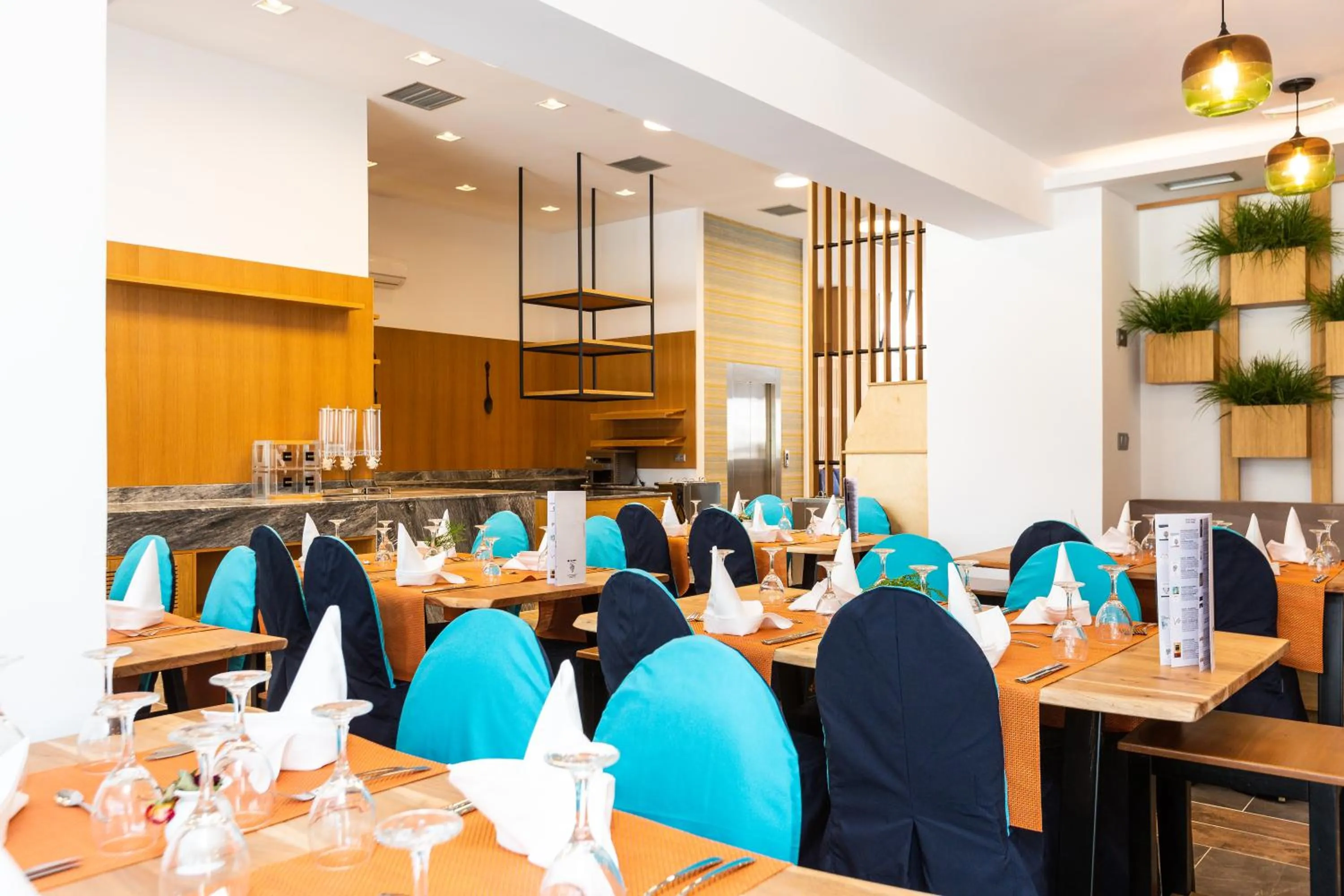 Restaurant/places to eat in T Hotel Premium Suites