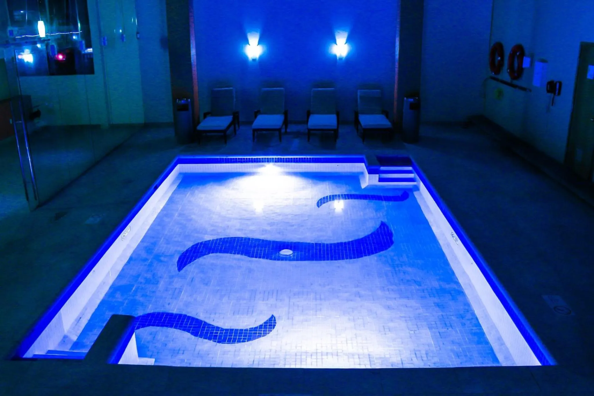 Swimming pool in Holiday Inn Orizaba by IHG