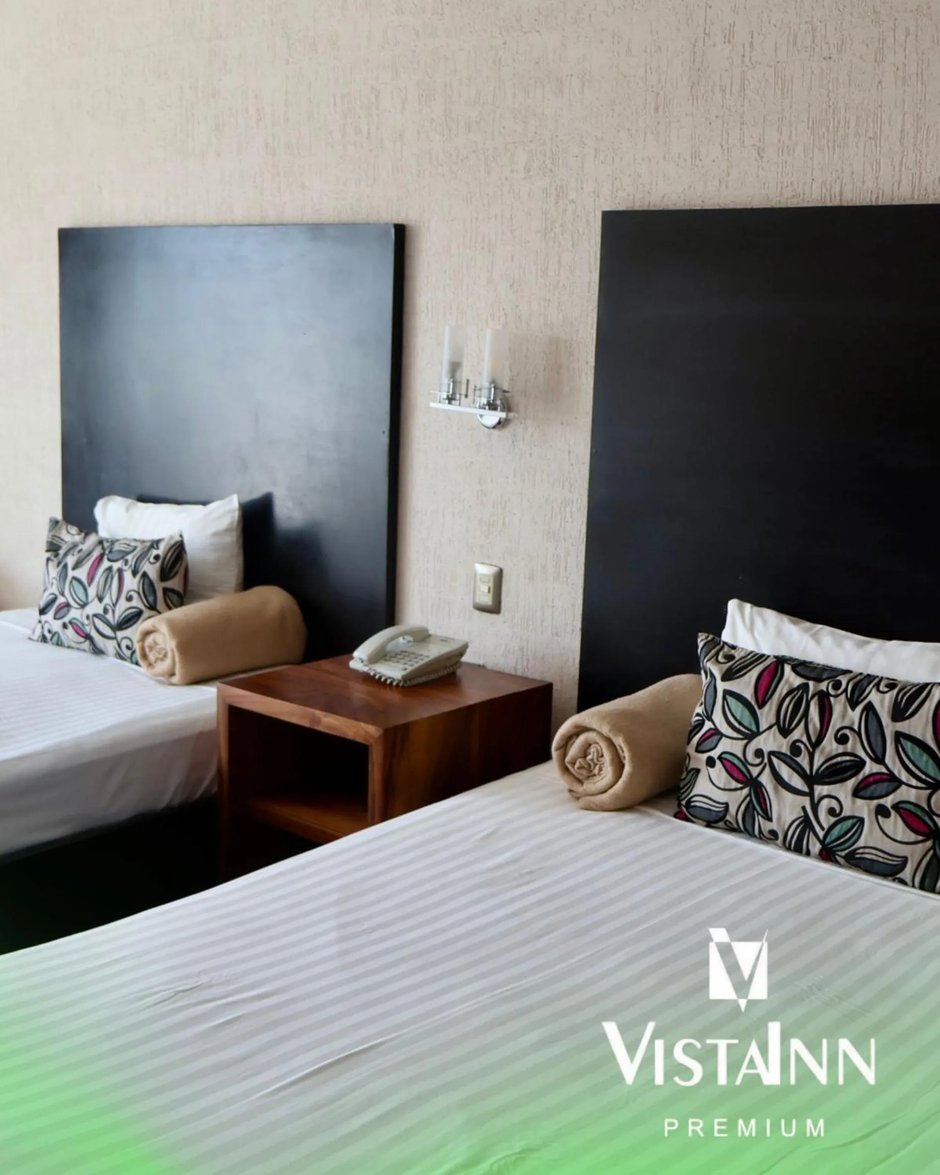 Bed in Hotel Vista Inn Premium