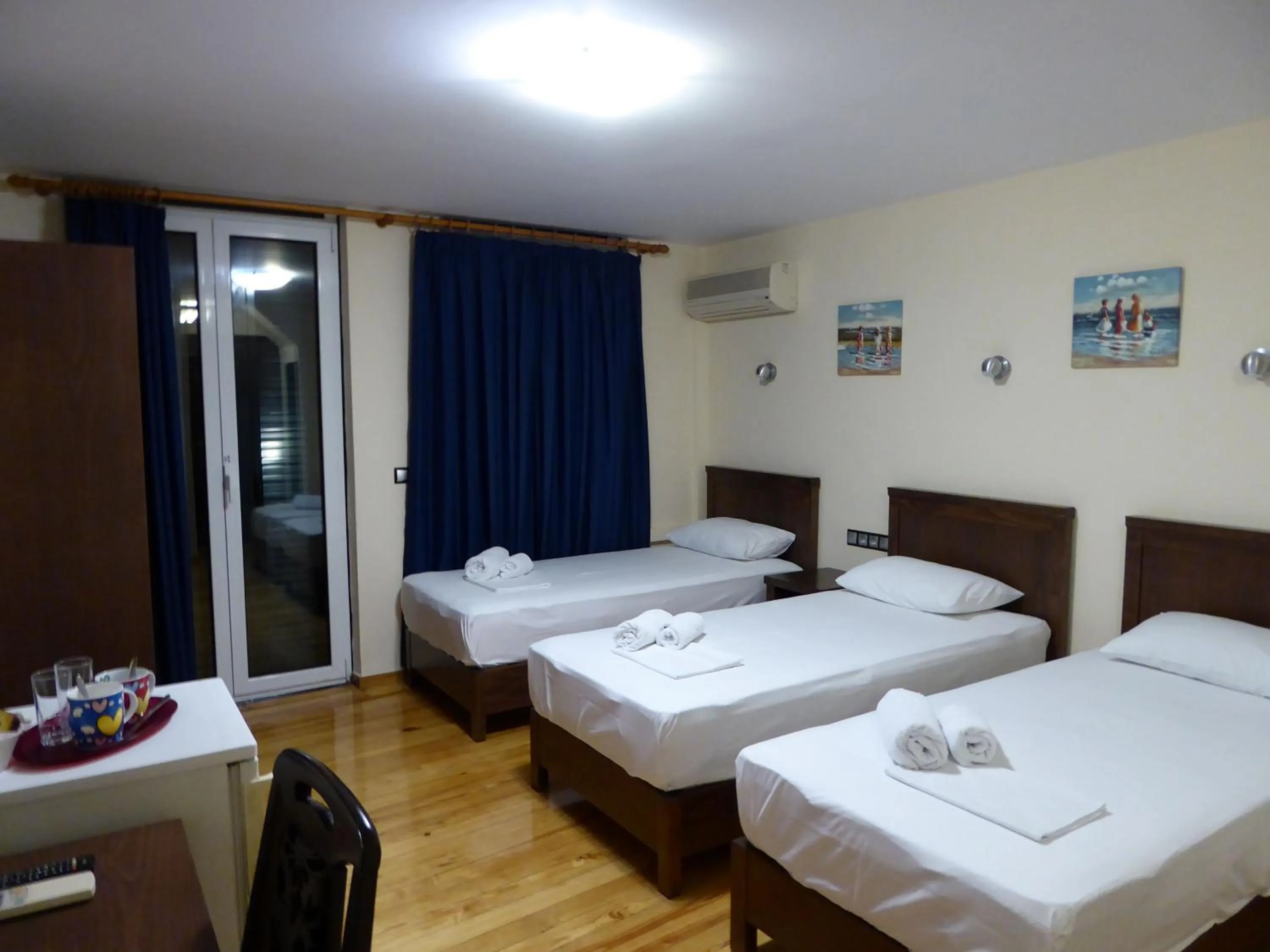 Bed in Sea Front Old Town