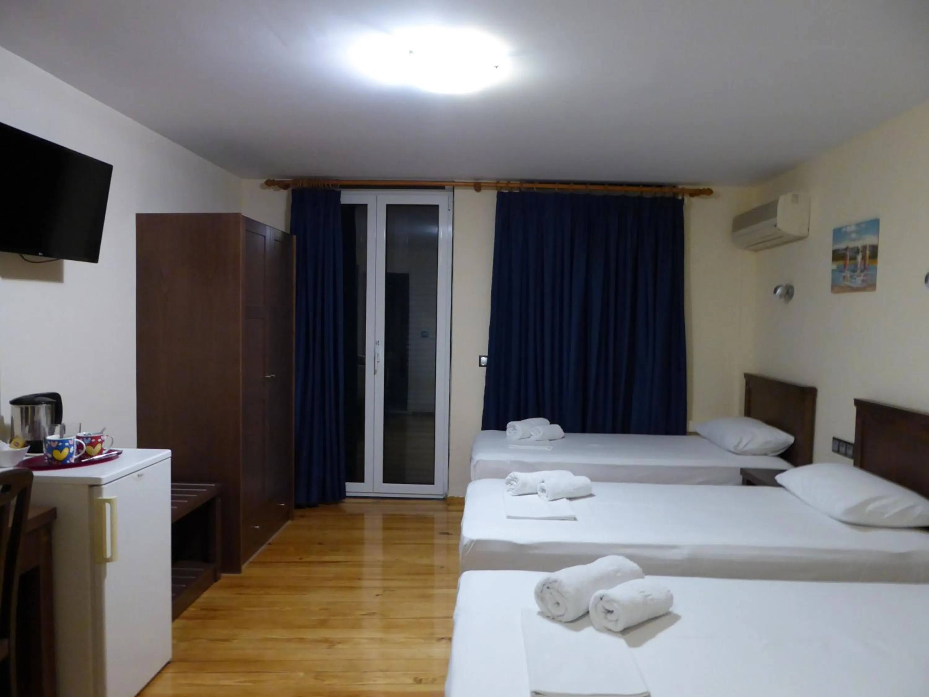 Bed in Sea Front Old Town