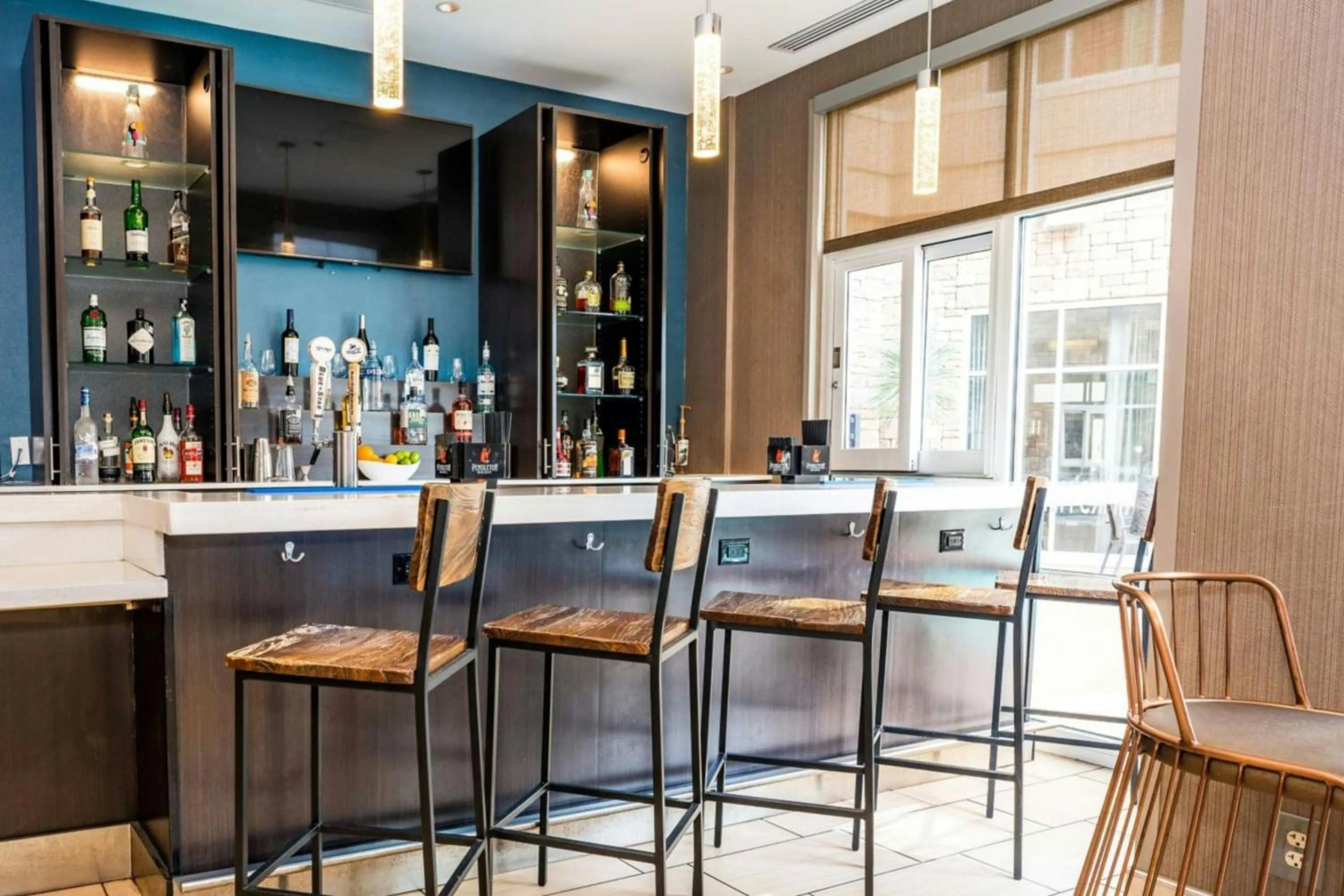 Lounge or bar in Springhill Suites by Marriott San Antonio Alamo Plaza/Convention Center