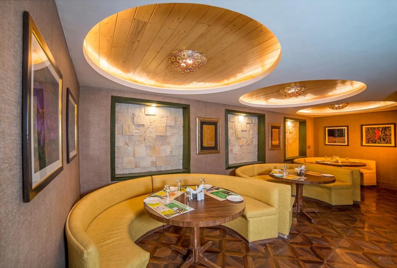 Buffet breakfast in Lemon Tree Hotel Srinagar