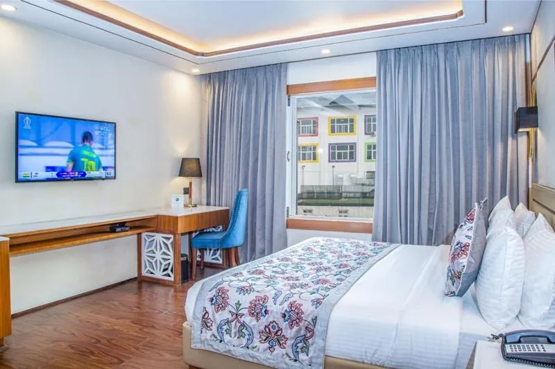 Bedroom, Bed in Lemon Tree Hotel Srinagar