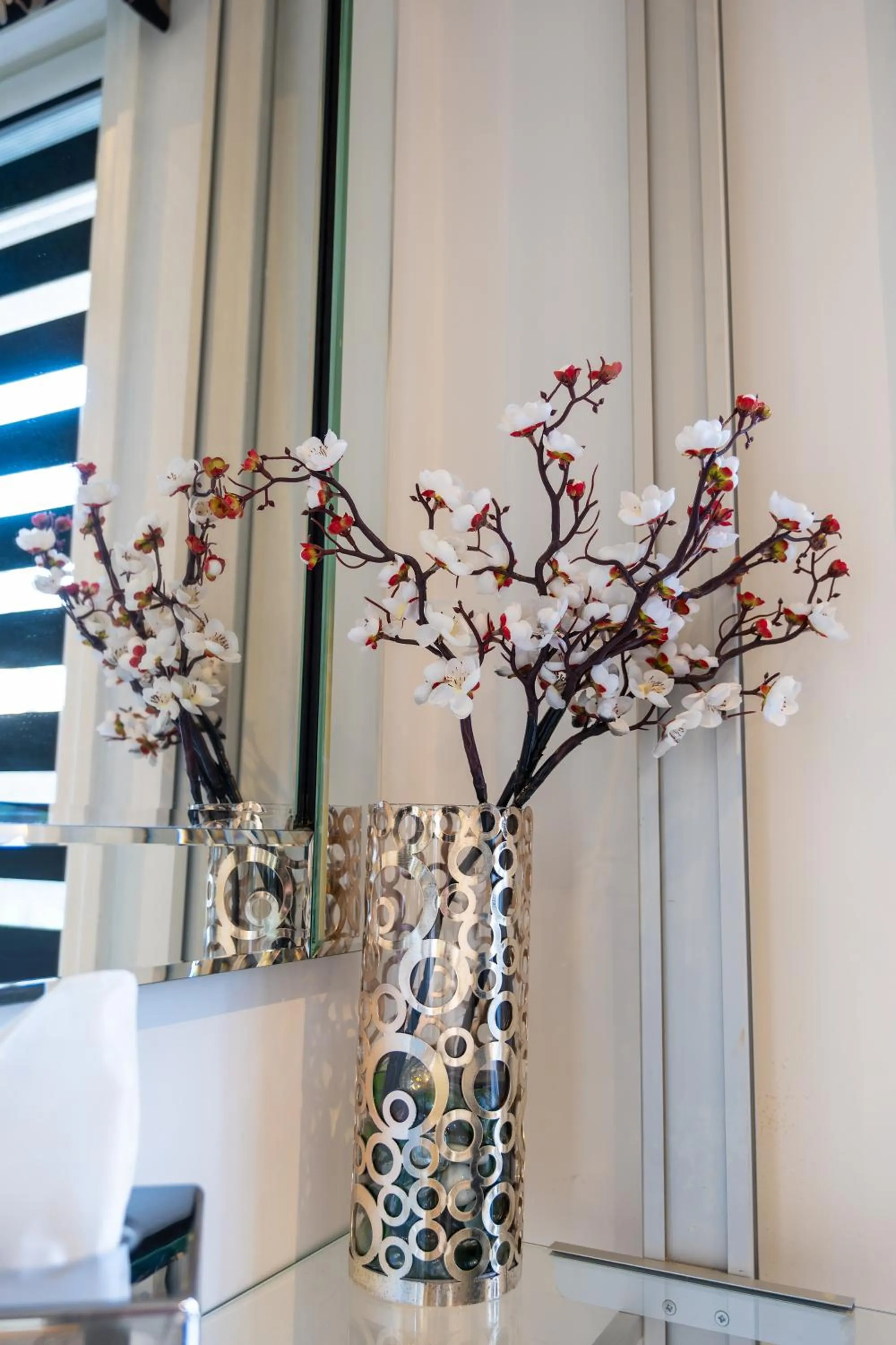 wardrobe in Park Manor Hotel