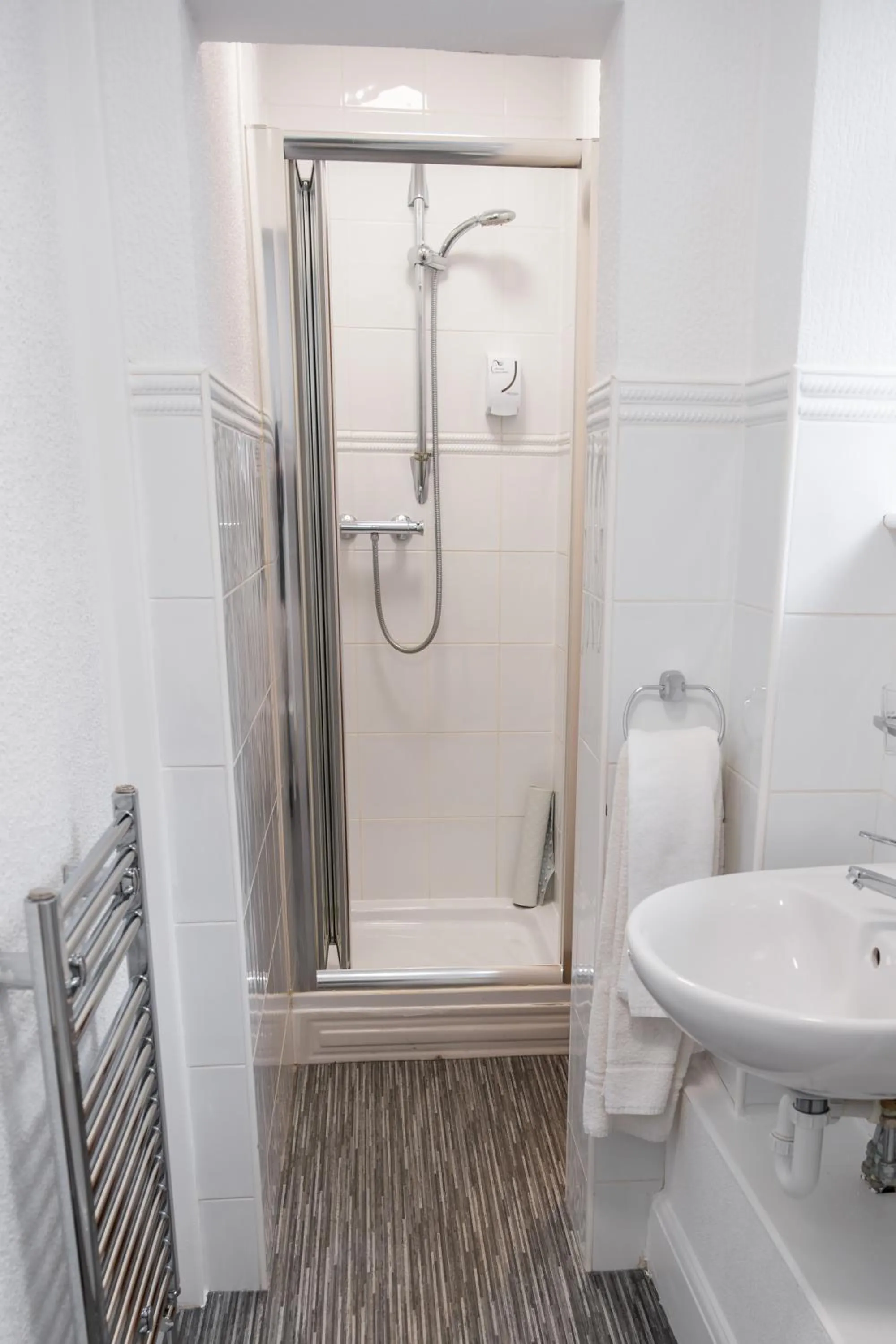 Bedroom in Park Manor Hotel