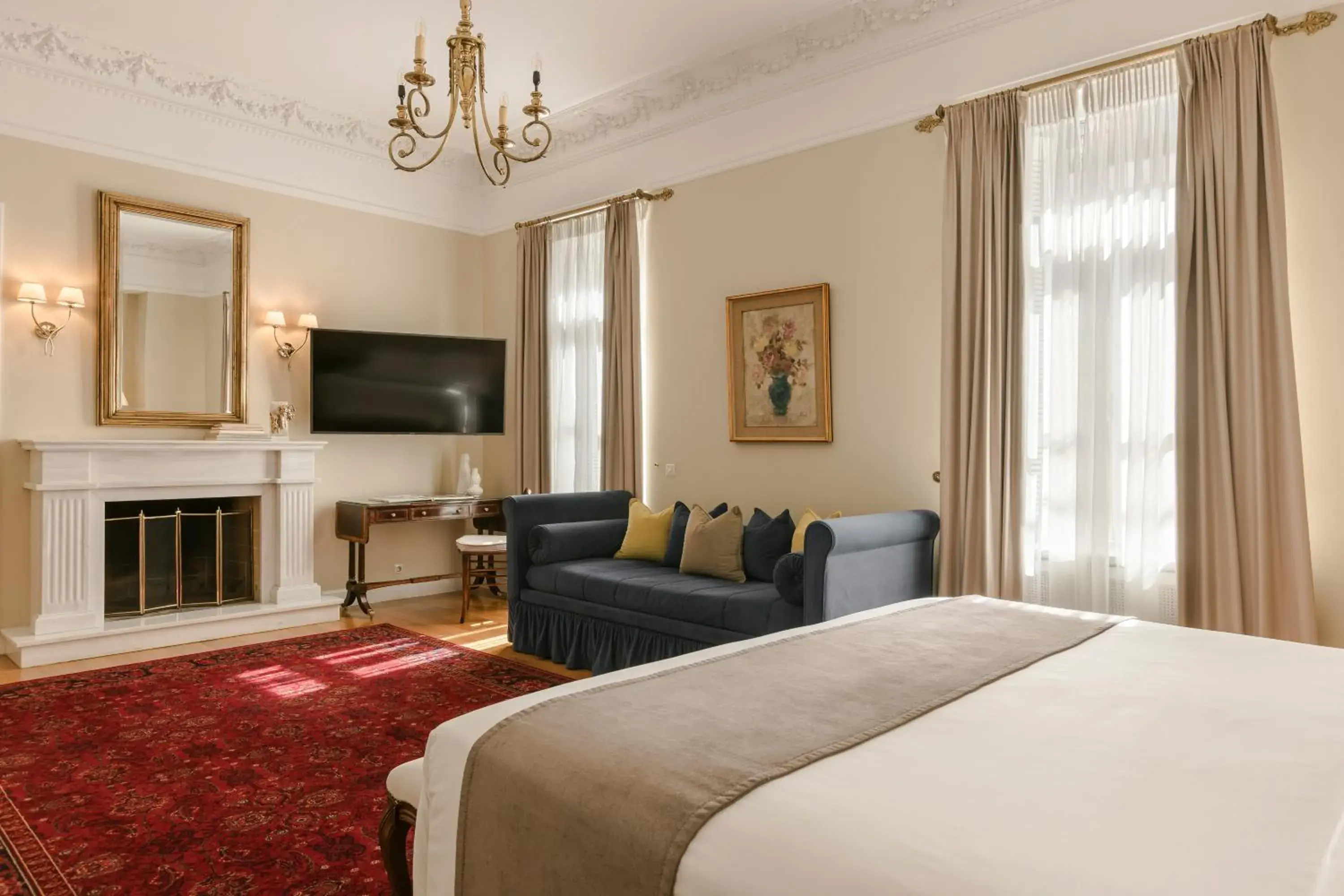 Executive Suite in Noble Suites Executive Suite in Noble Suites