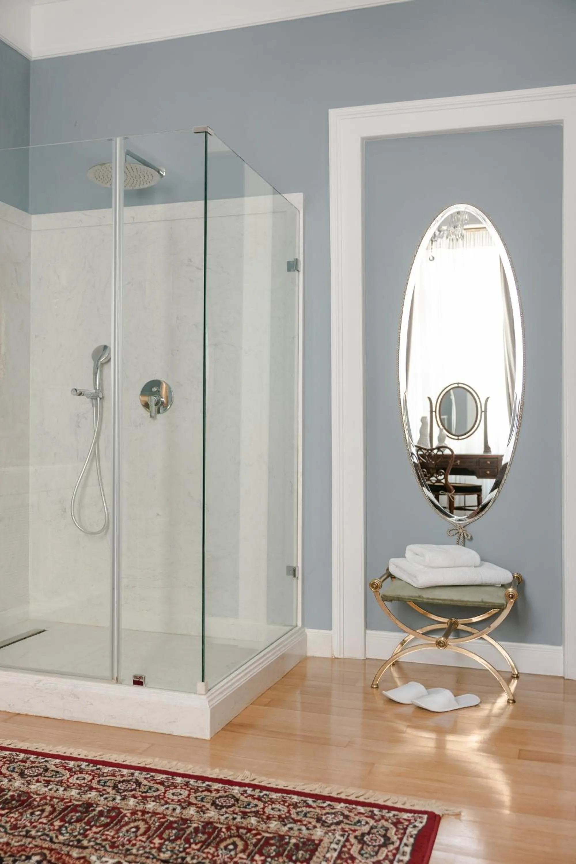 Shower in Noble Suites