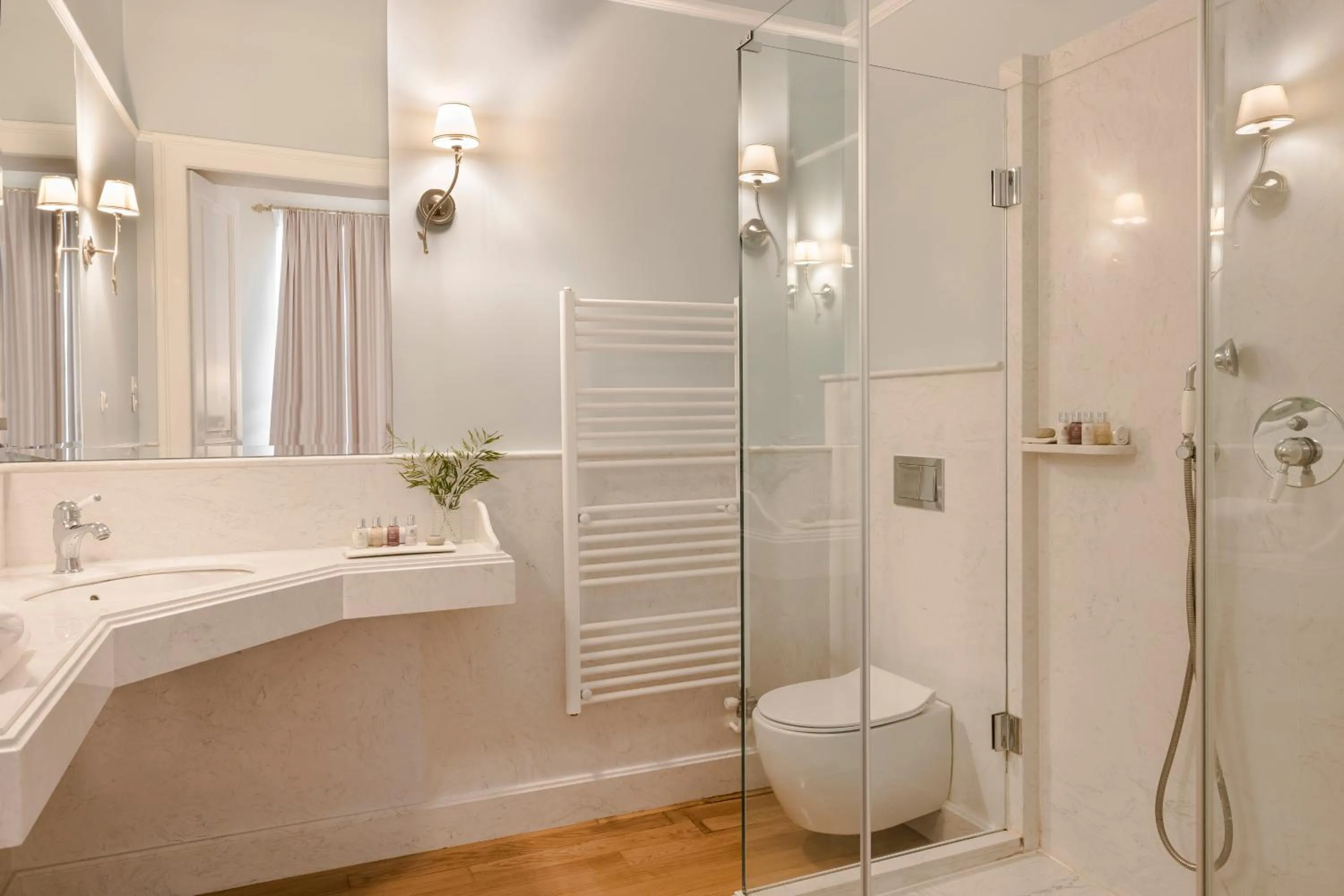 Shower in Noble Suites